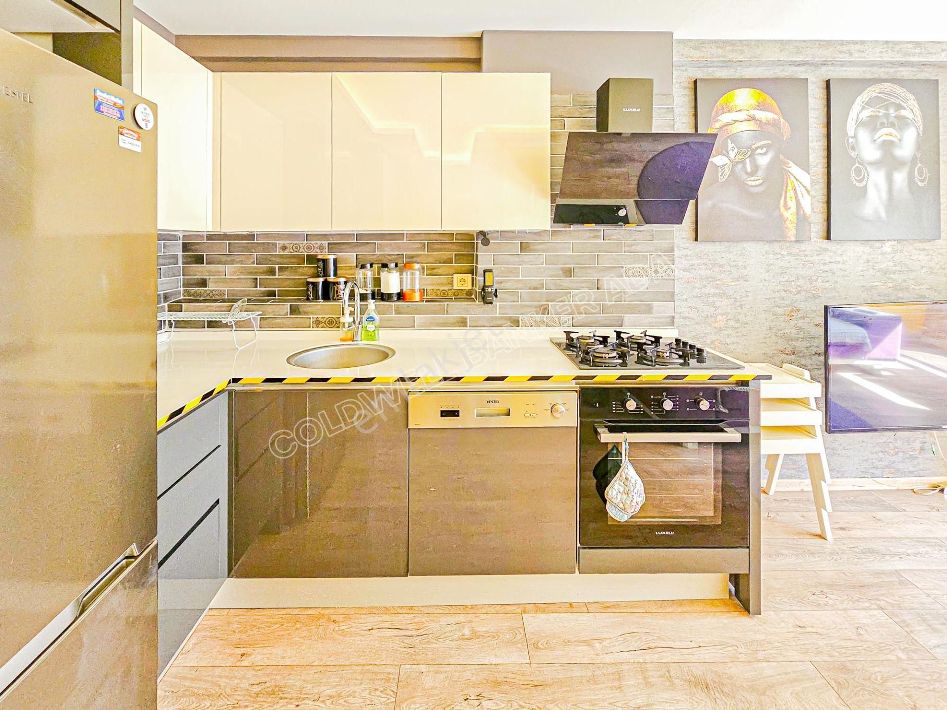 Kuşadası İkiçeşmelik Mahallesi Full Eşyalı Kiralık 1+1 Daire - Görsel 10