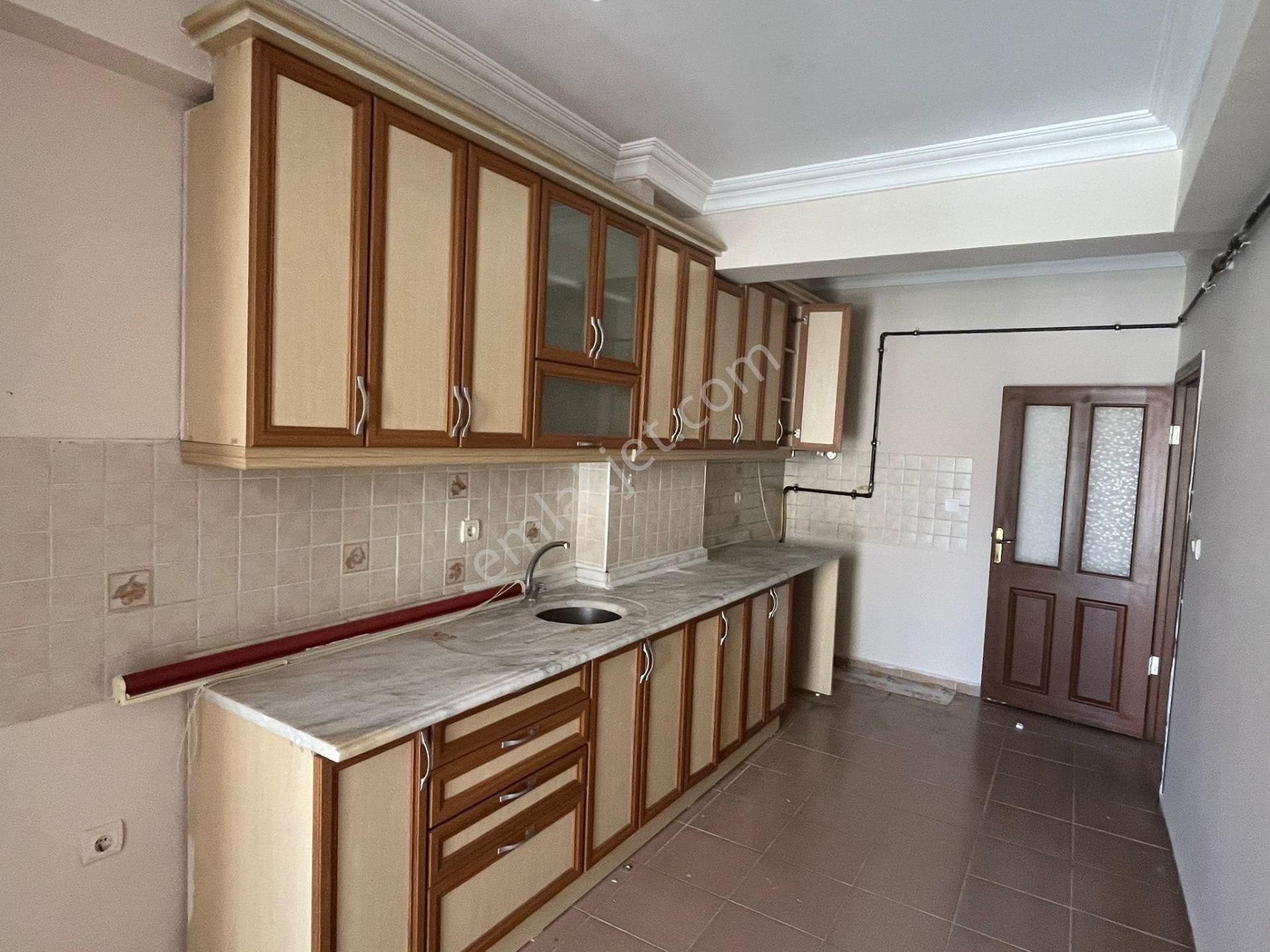 Century 21 Vizyondan Osmangazi Mahallesinde 3+1 Kiralık Daire - Görsel 5