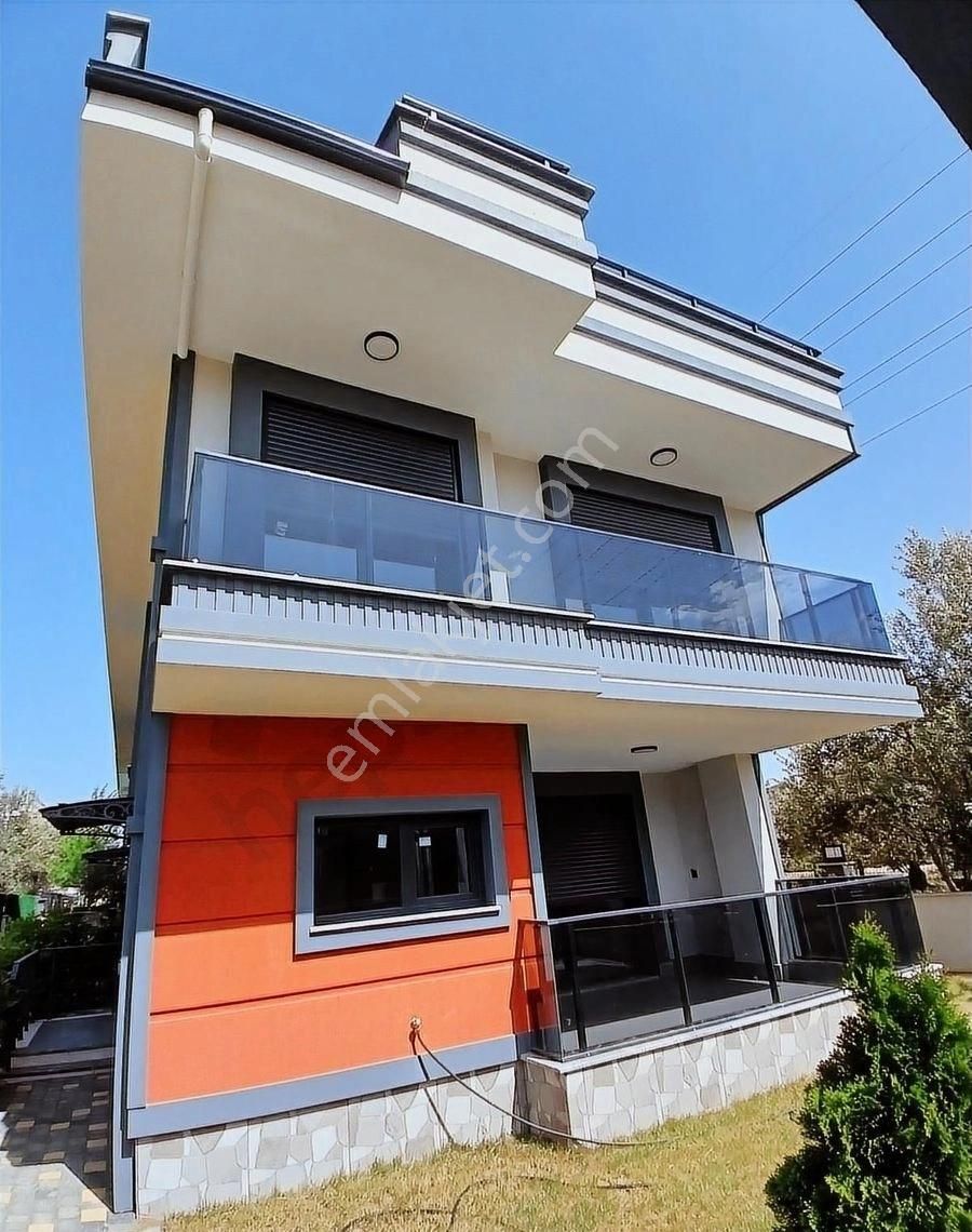 Mira Gm Den Zeytinli De Doğa İçinde 4+1 Muhteşem Tripleks Villa - Görsel 32