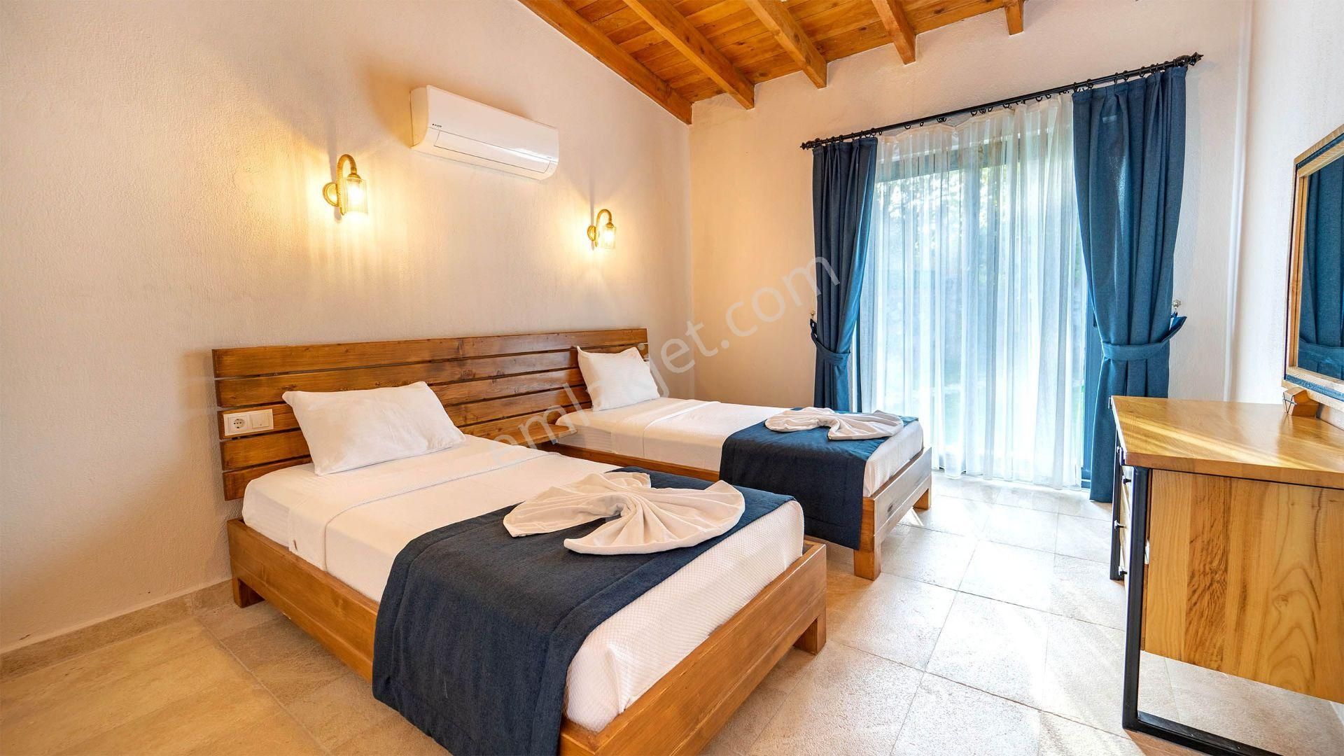 Kayaköy'de 980 M2 Arsa Paylı Satılık Rustik Taş Villa - Görsel 30