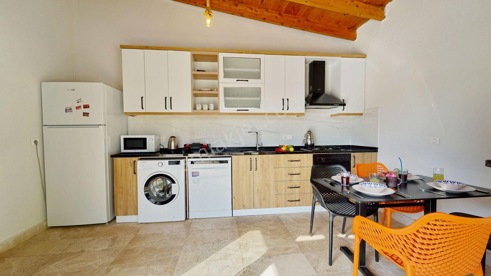 Kayaköy'de 980 M2 Arsa Paylı Satılık Rustik Taş Villa - Görsel 3