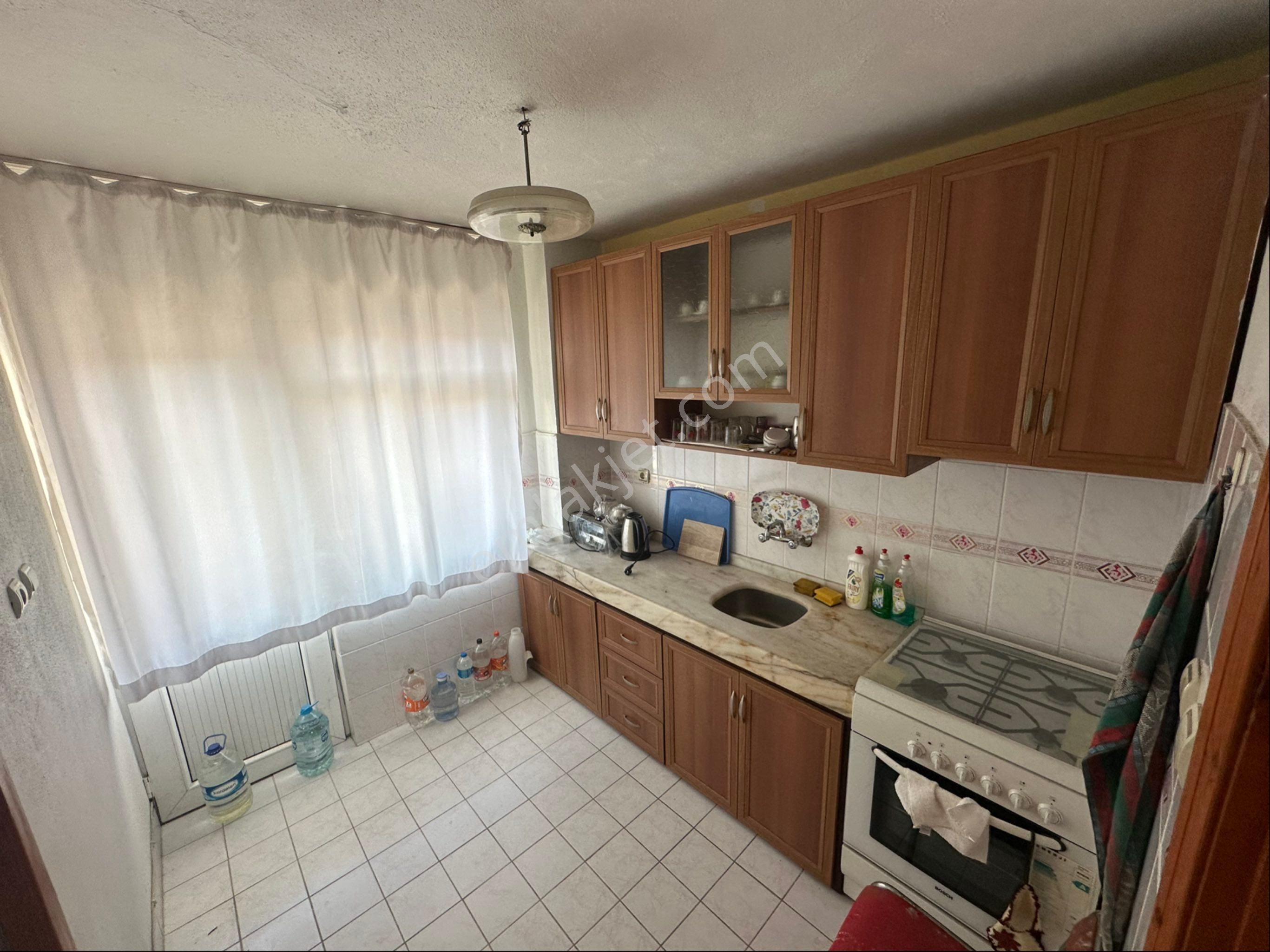 Serdivan Avm Yakınında 3 Katlı Satılık Bina - Görsel 22