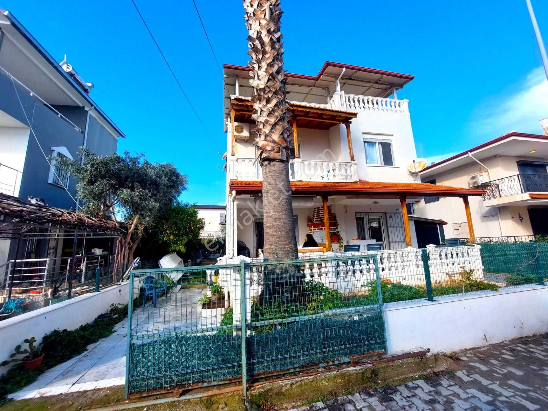 İzmir Seferihisar Ürkmez De Denize Çok Yakın Kiralık Yazlık 4+1 - Görsel 5