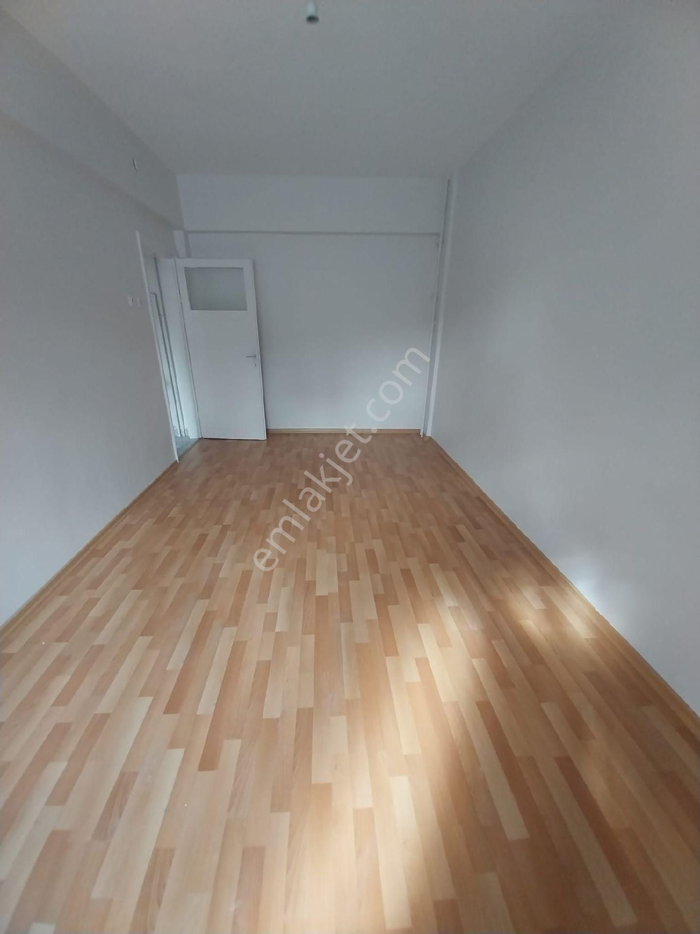 Gökmeydan Samur Sk. Balkonlu Boya Badanalı Kiralık 2+1 Daire - Görsel 17