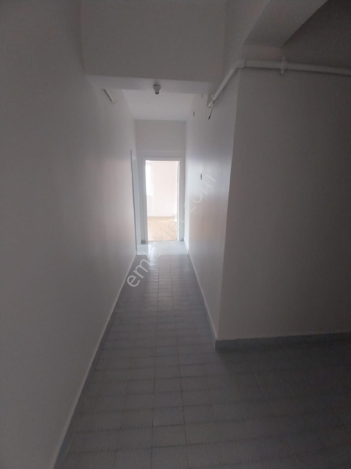 Gökmeydan Samur Sk. Balkonlu Boya Badanalı Kiralık 2+1 Daire - Görsel 19