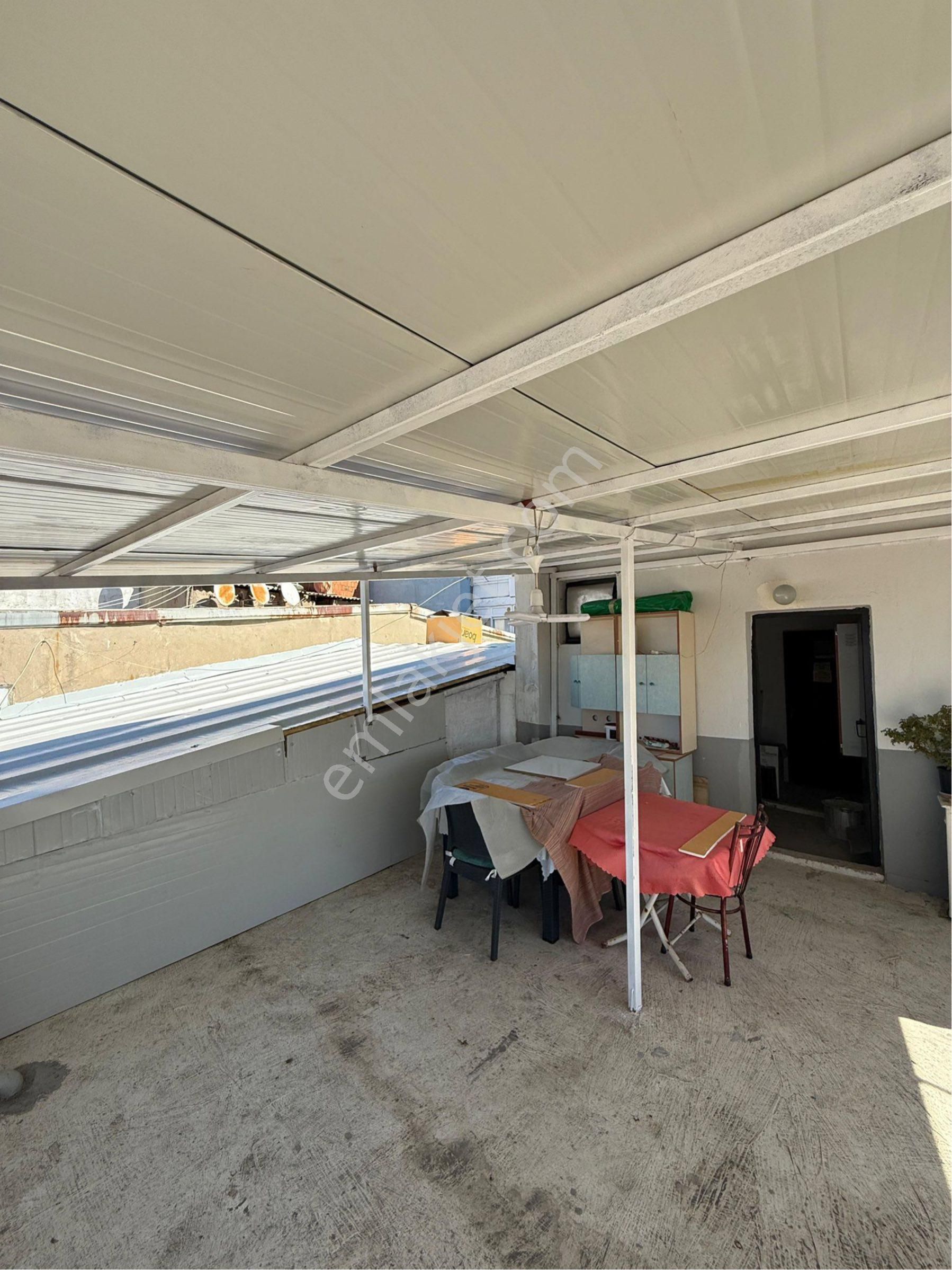 Özmert’ten Yeşilyurtta Deniz Manzaralı Satılık Ev - Görsel 3