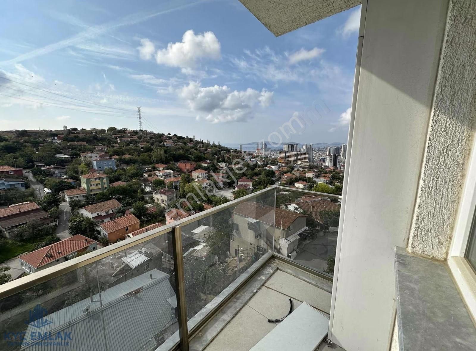 Kyc'den Satılık Özel Yapım 2+1 Ferah Aydınlık Önü Açık Site İçi - Görsel 16