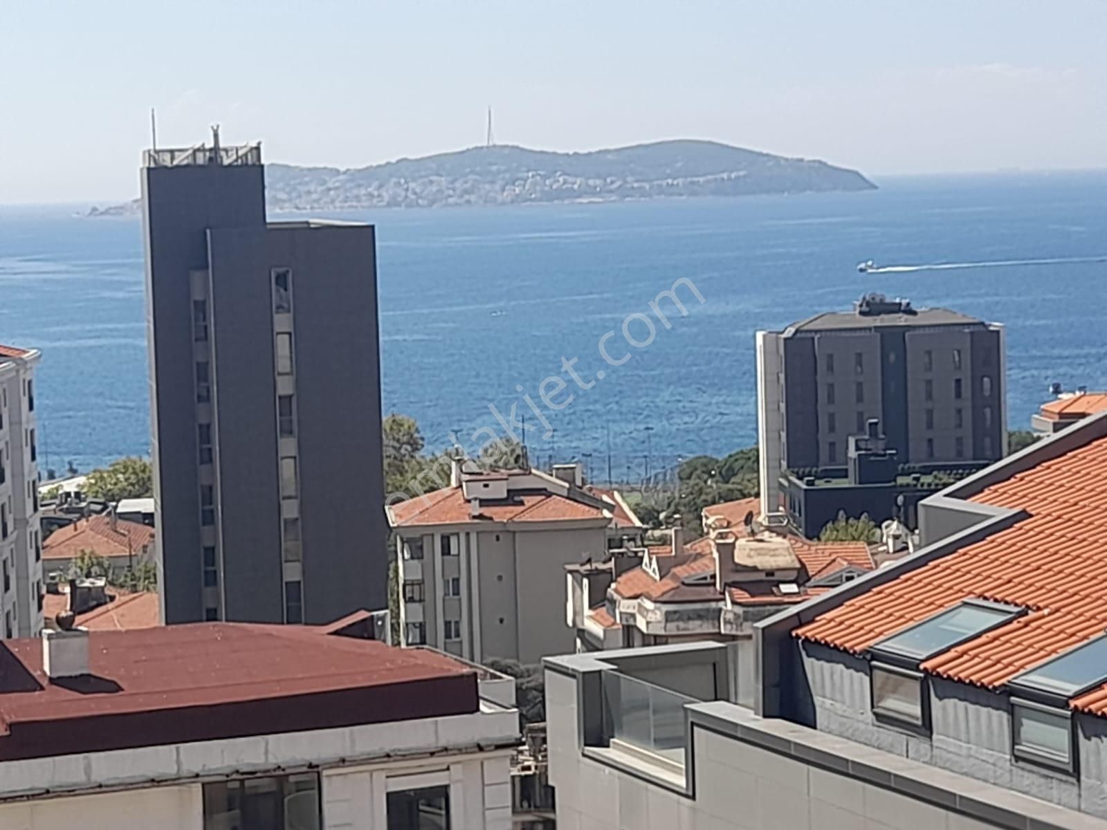 Suadiye'de Yeni Binada Kapanmaz Deniz Manzaralı Süper Lüks 2+1