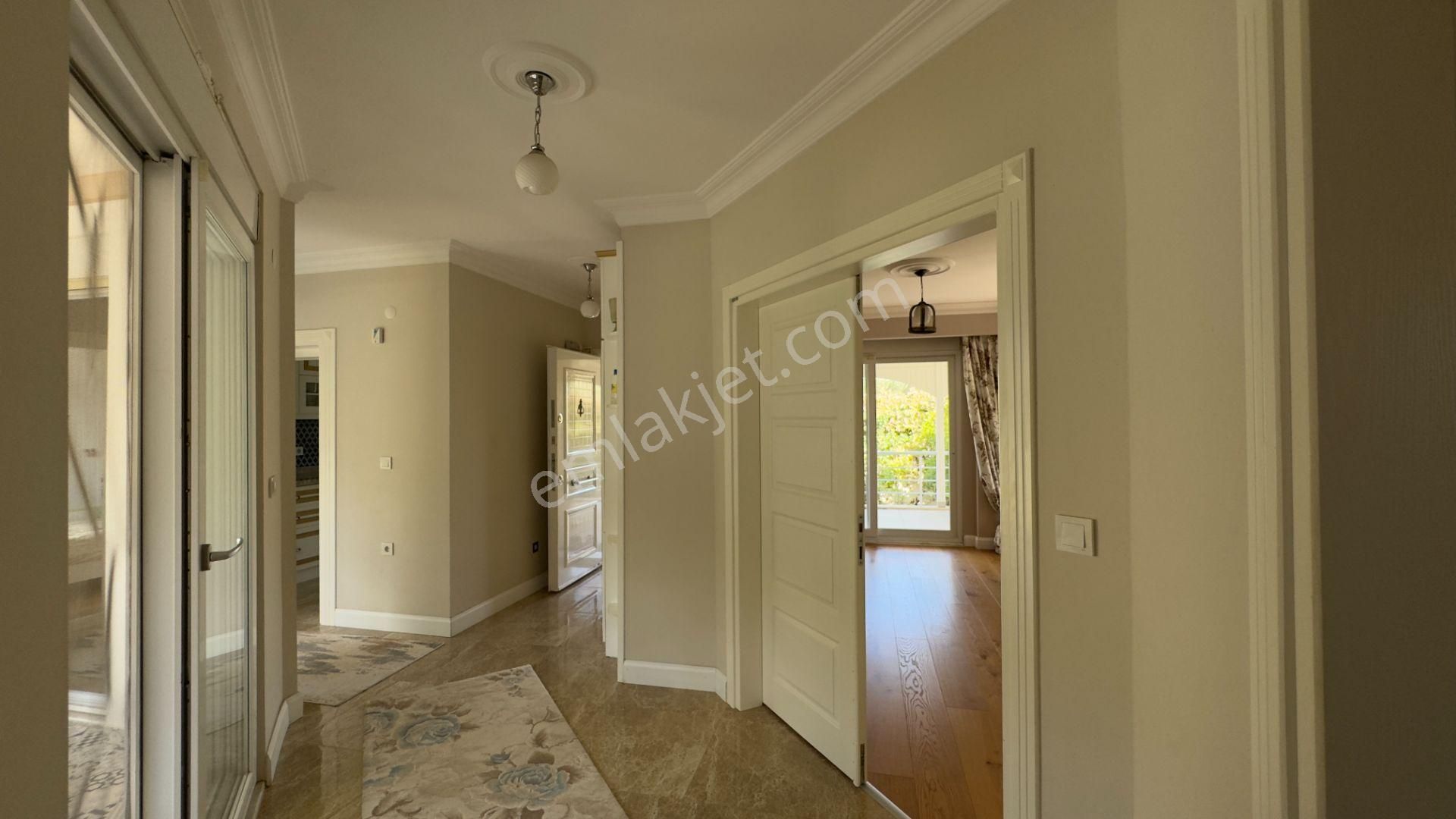 Güre'de Oksijeni Bol Zeytinlik Alan İçerisinde, Kazdağlarının Eteğinde Havuzlu Lüks Villa - Görsel 53