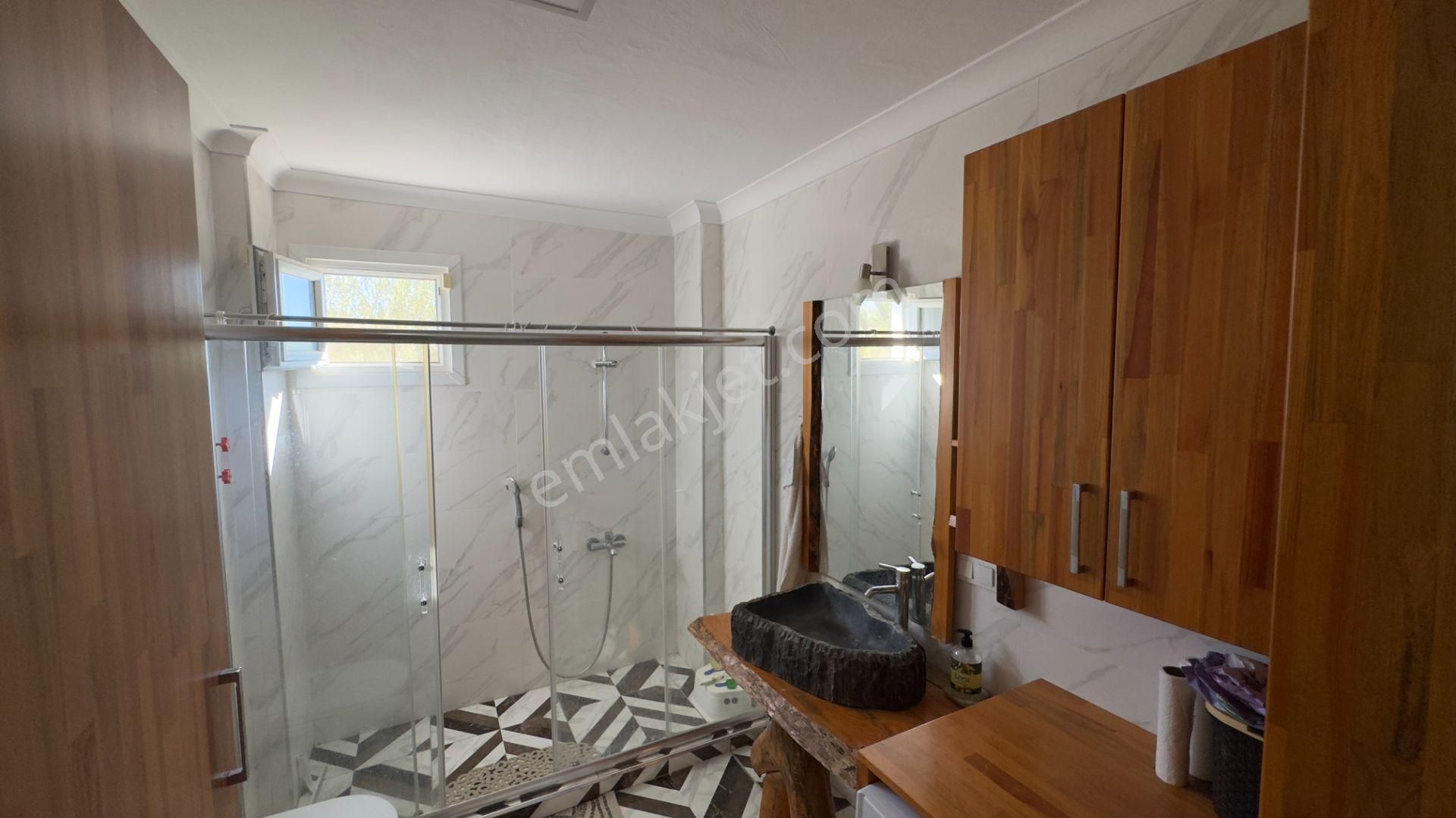 Güre'de Oksijeni Bol Zeytinlik Alan İçerisinde, Kazdağlarının Eteğinde Havuzlu Lüks Villa - Görsel 48