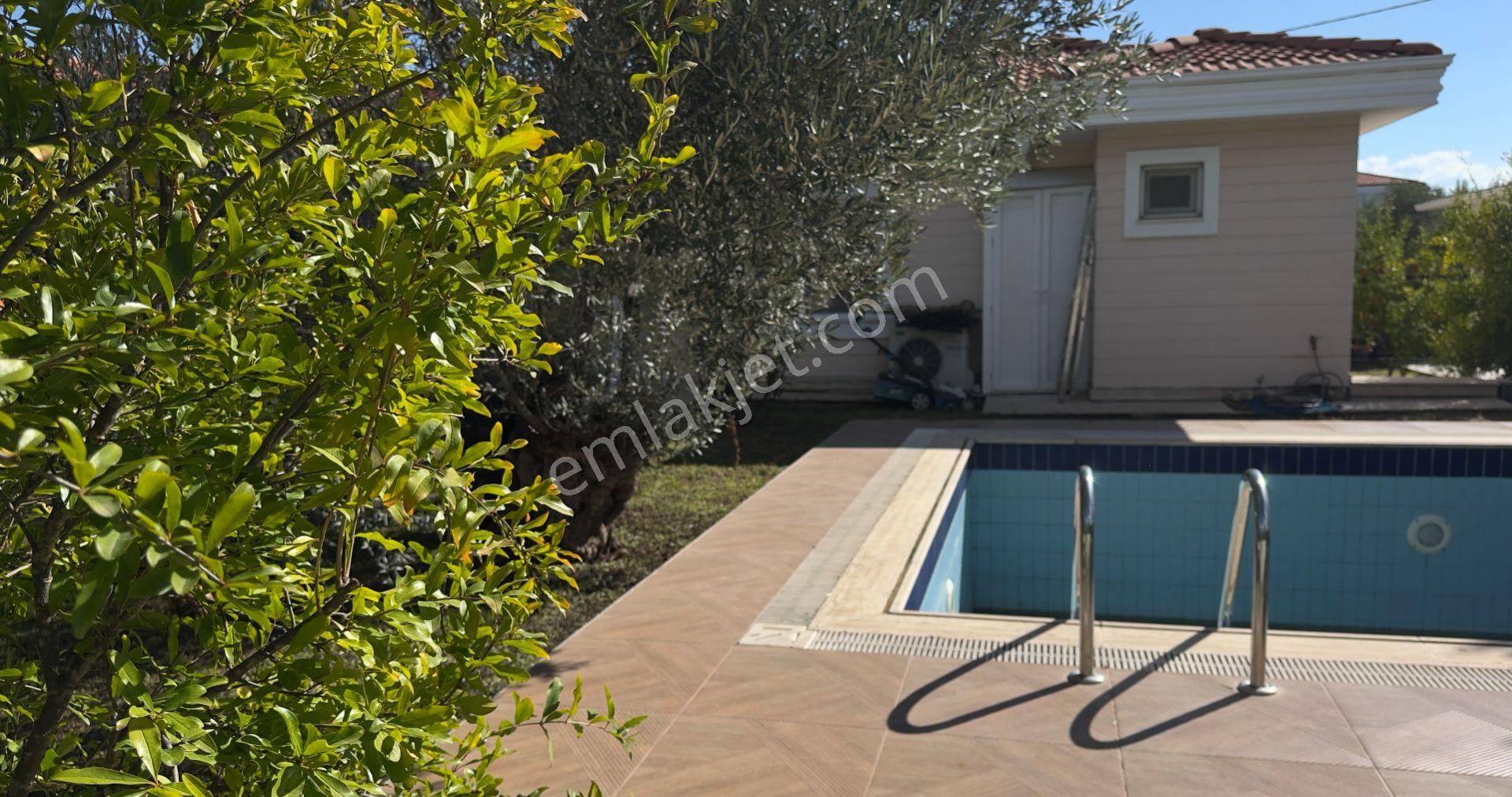 Güre'de Oksijeni Bol Zeytinlik Alan İçerisinde, Kazdağlarının Eteğinde Havuzlu Lüks Villa - Görsel 31