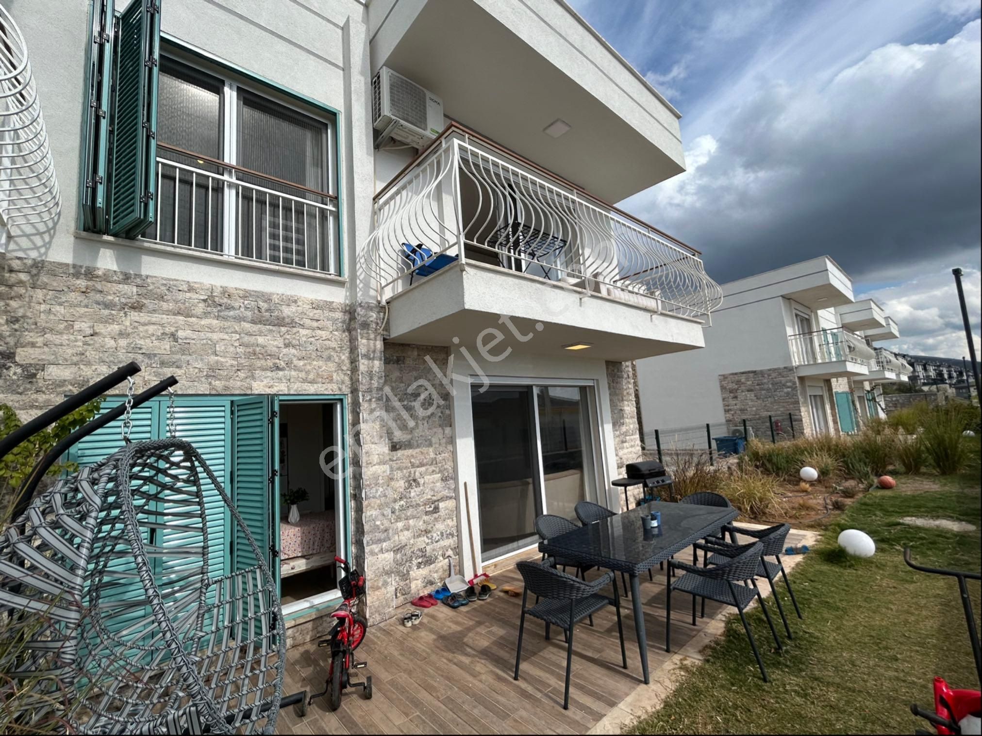 Didin Akbükte Deniz Manzaralı Villa - Görsel 13