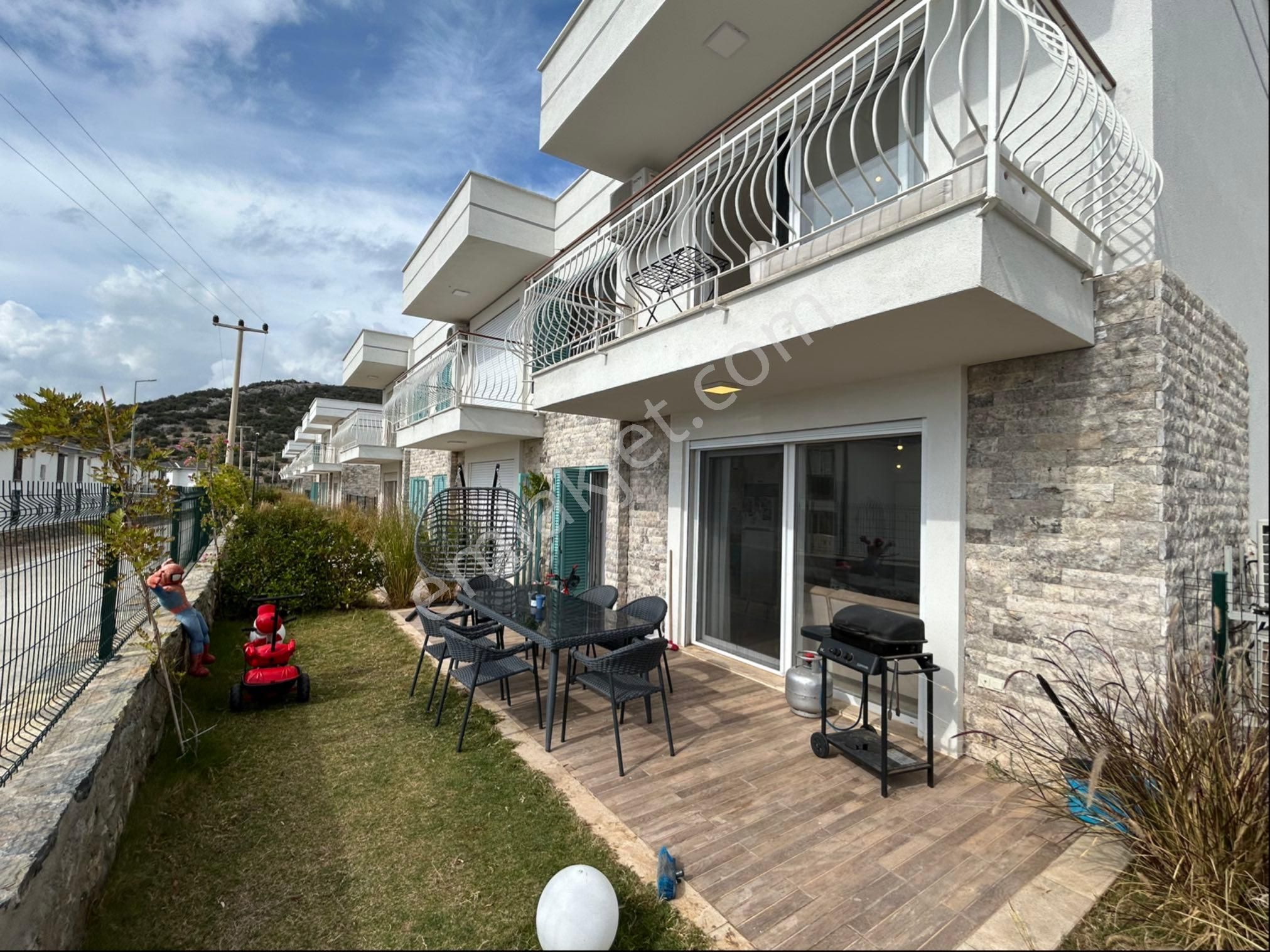 Didin Akbükte Deniz Manzaralı Villa - Görsel 15
