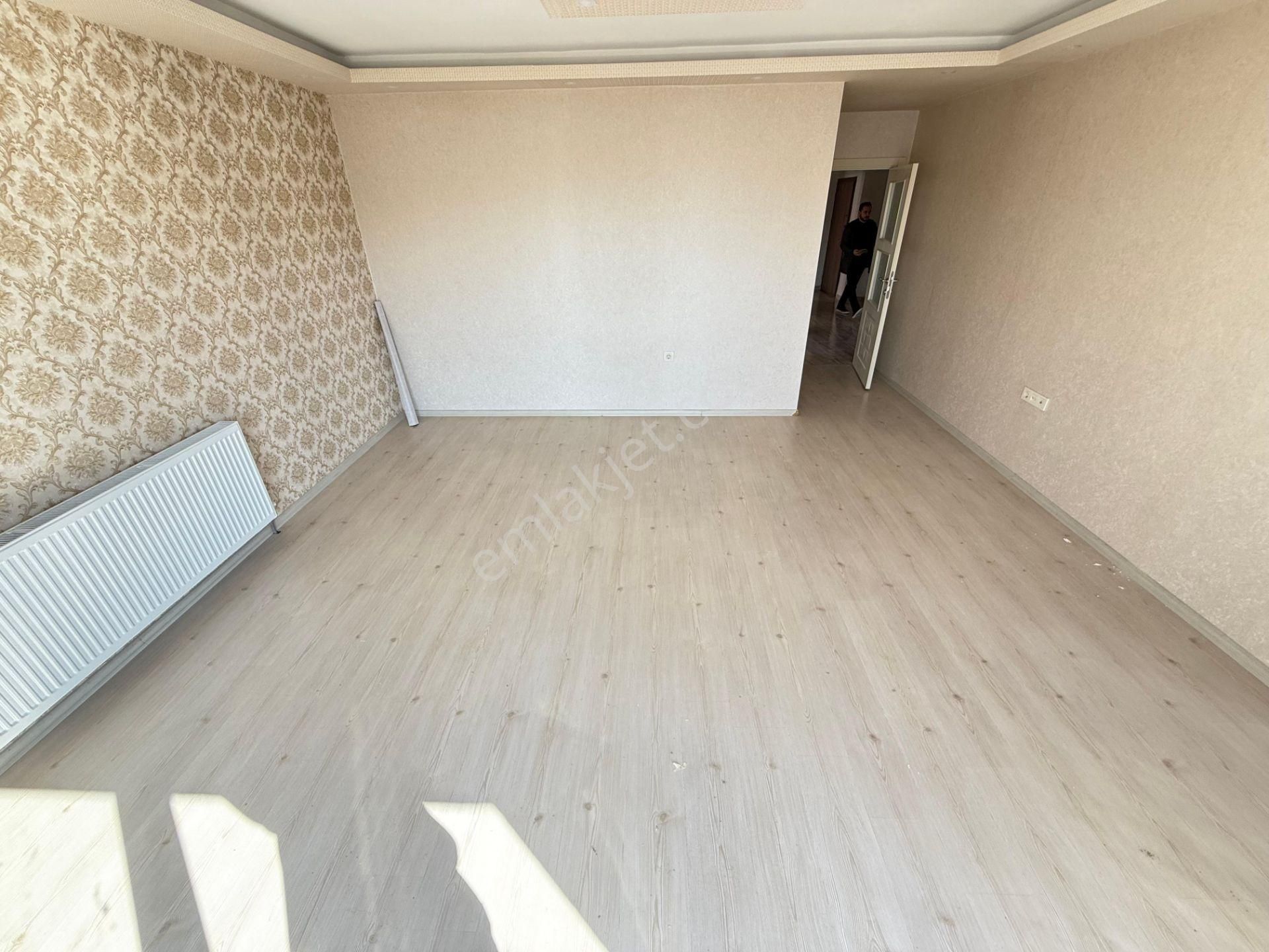 Keçiörende 3+1 Geniş Ebveyn Banyolu Geniş Yapılı Manzaralı Daire - Görsel 21