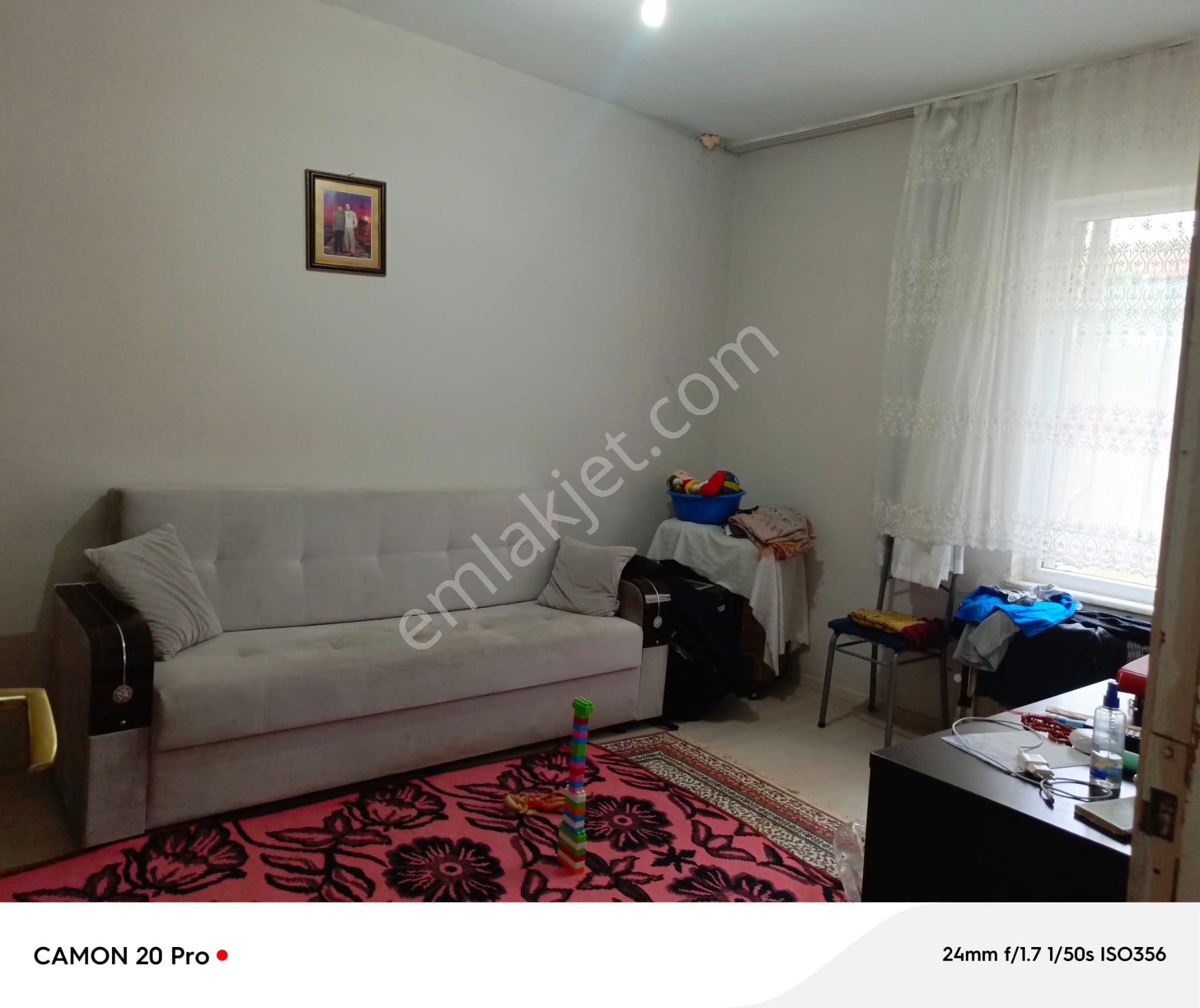 Uşak Ünalan Mahallesinde 75 M2 2+1 1. Kat Satılık Daire