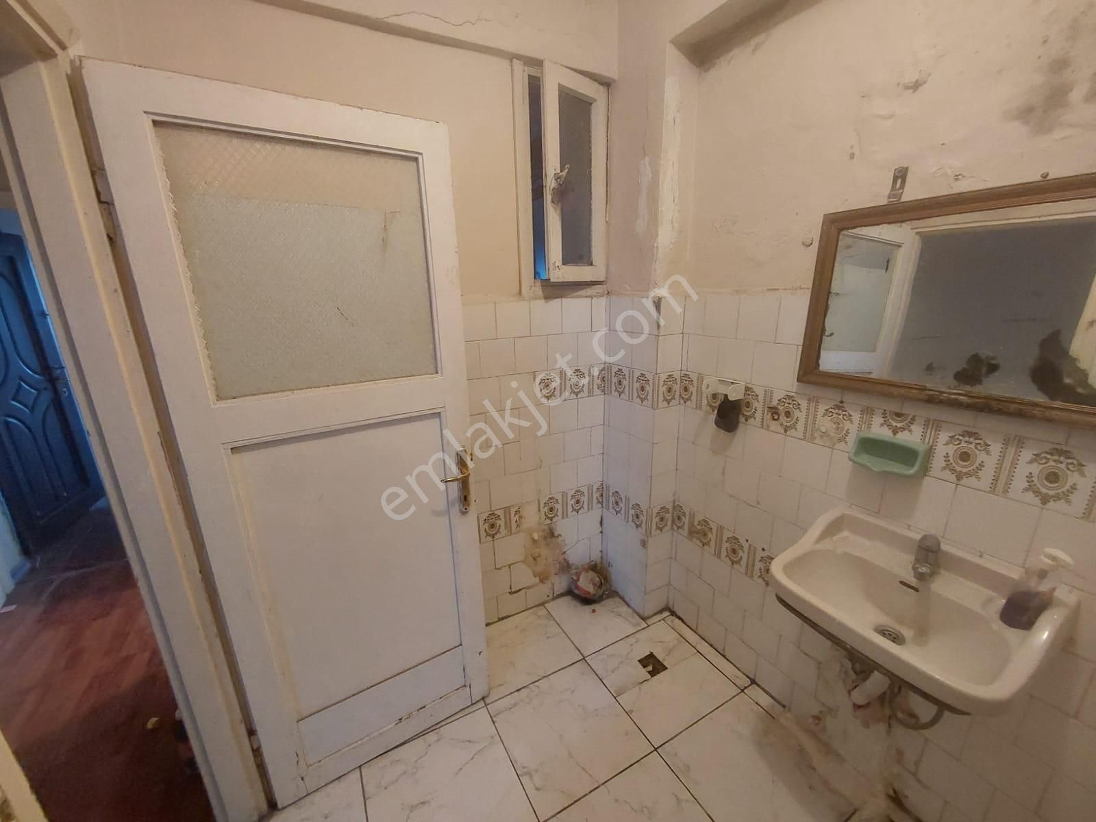 Tantavi Mahallesinde 2+1 Arakat Daire Merkeze Yakın - Görsel 13