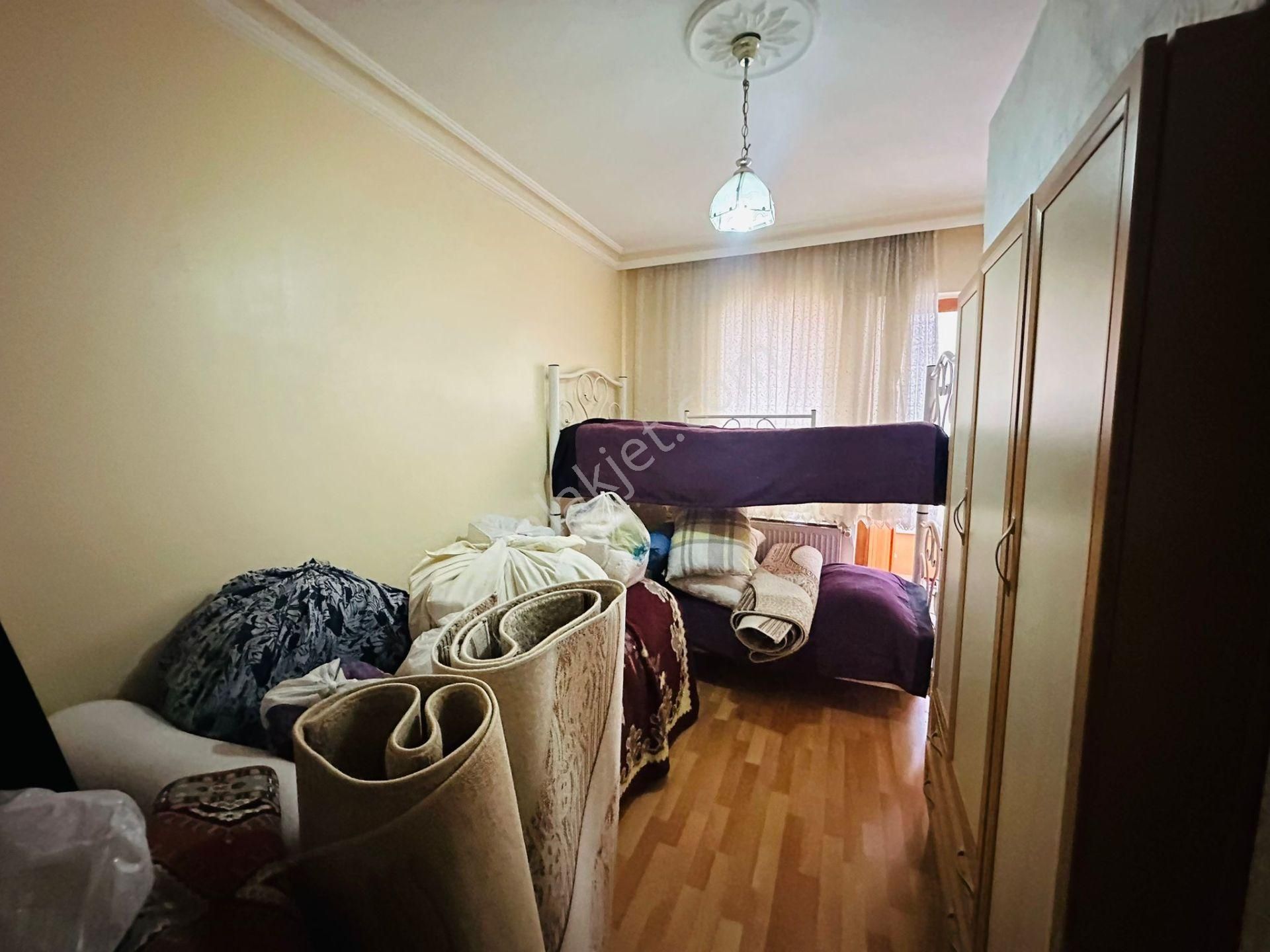 Başak'ta Özalp Caddesi Yakınında 3+1 Ara Katta Satılık Daire !! - Görsel 11