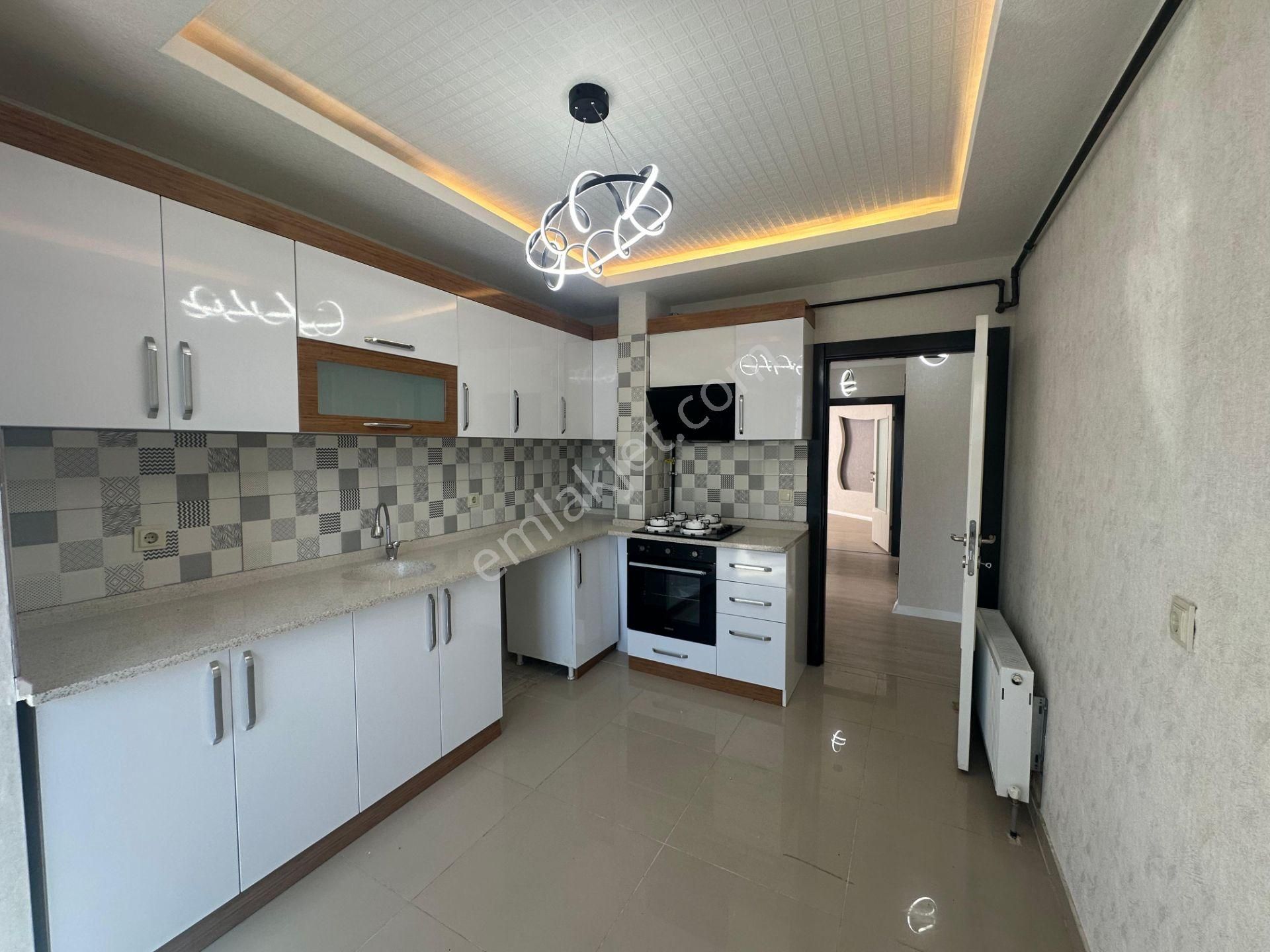 Keçiörende 3+1full Yapılı İskanlı Yapılı Öncepheli Satılık Daire