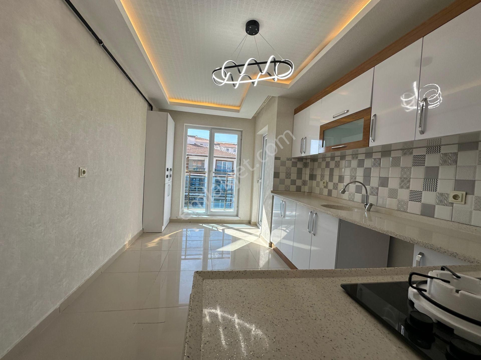 Keçiörende 3+1full Yapılı İskanlı Yapılı Öncepheli Satılık Daire - Görsel 3