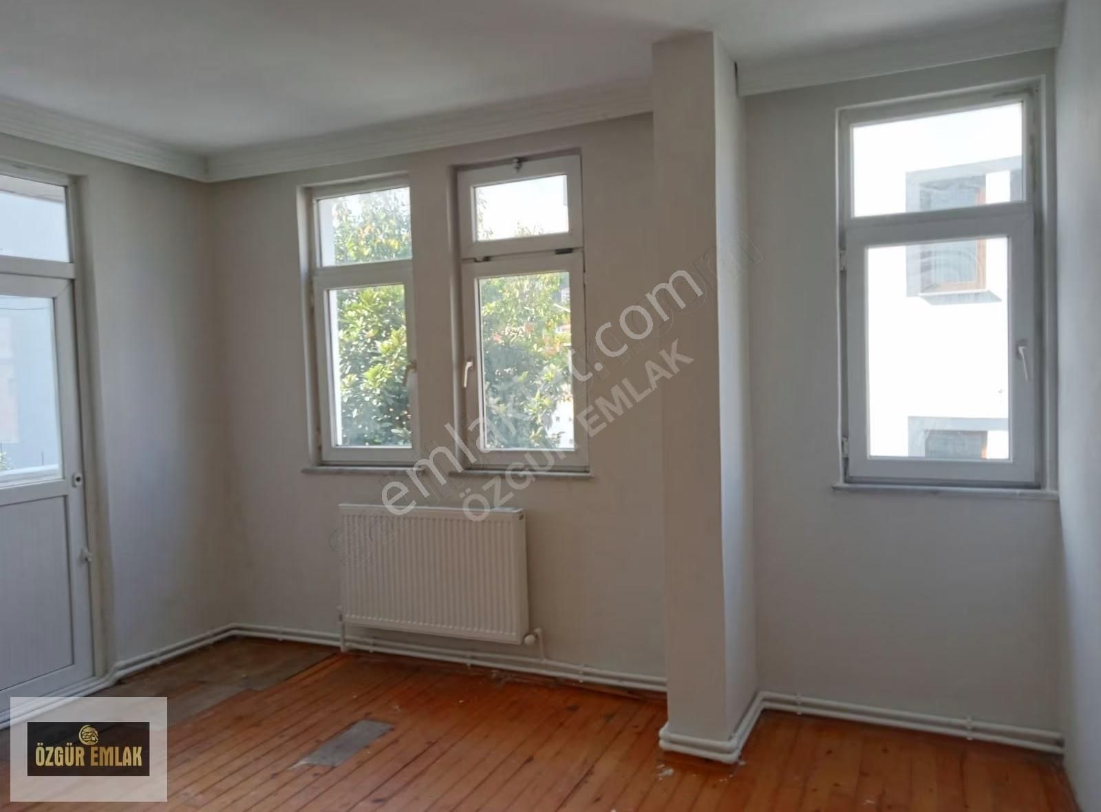 Özgür Emlak'tan Köşe Başı Doğalgazlı Satılık 3+1 Daire - Görsel 4