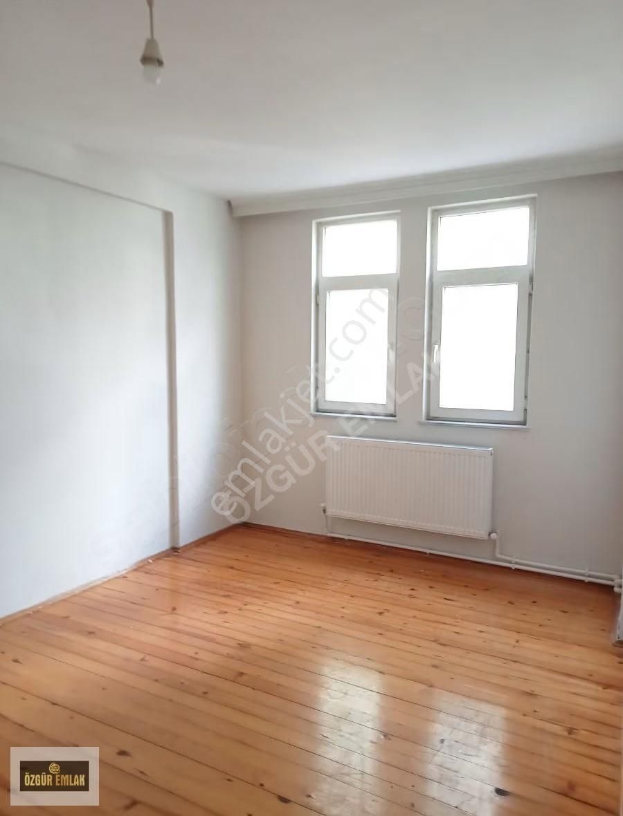 Özgür Emlak'tan Köşe Başı Doğalgazlı Satılık 3+1 Daire - Görsel 12