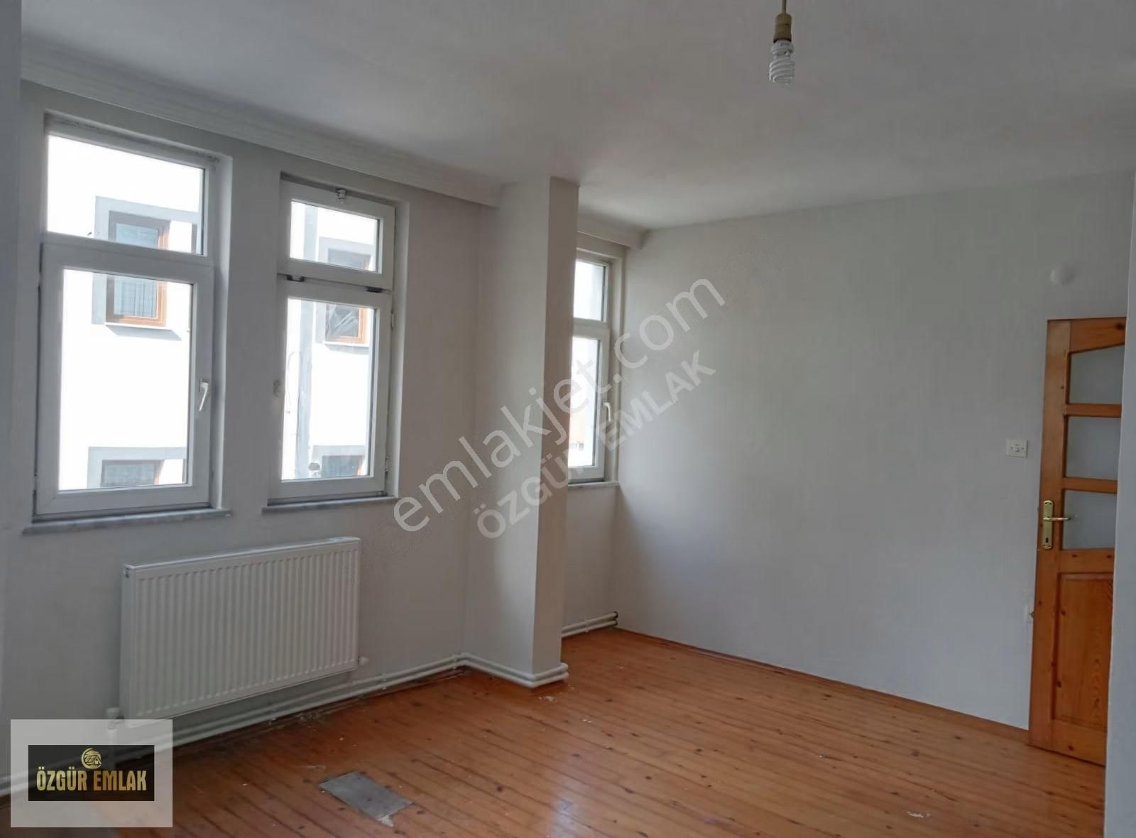 Özgür Emlak'tan Köşe Başı Doğalgazlı Satılık 3+1 Daire - Görsel 16