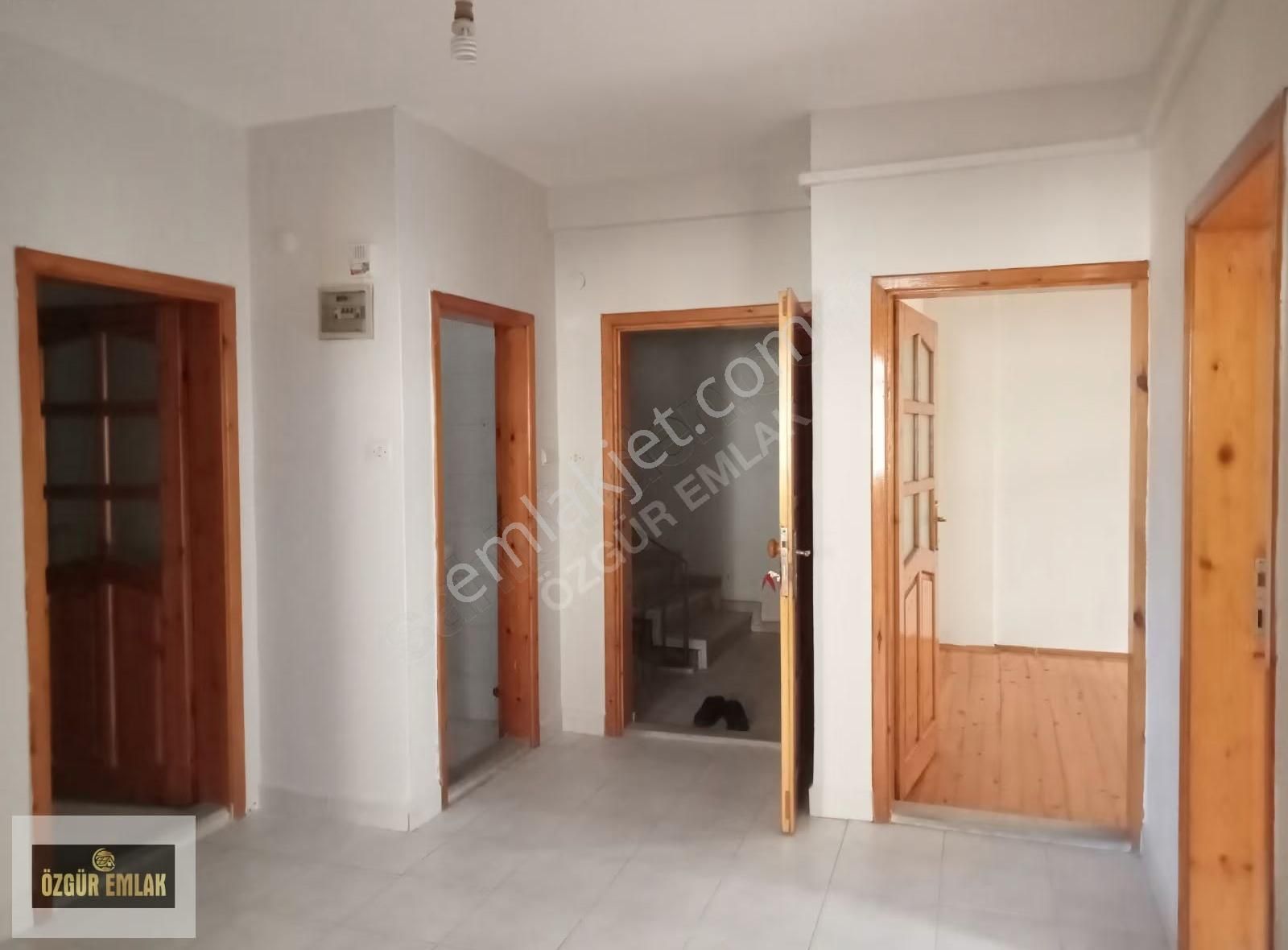 Özgür Emlak'tan Köşe Başı Doğalgazlı Satılık 3+1 Daire - Görsel 10