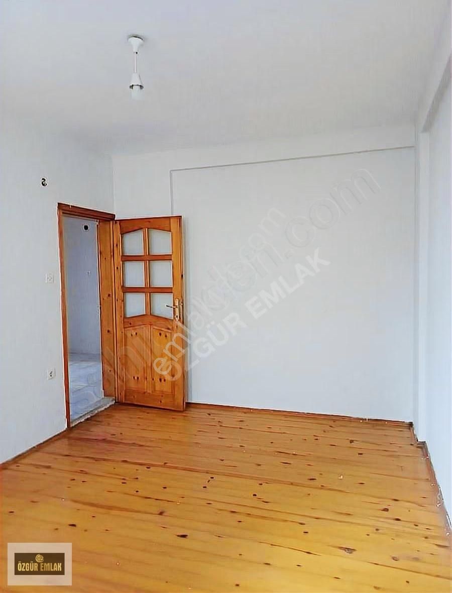 Özgür Emlak'tan Köşe Başı Doğalgazlı Satılık 3+1 Daire - Görsel 9