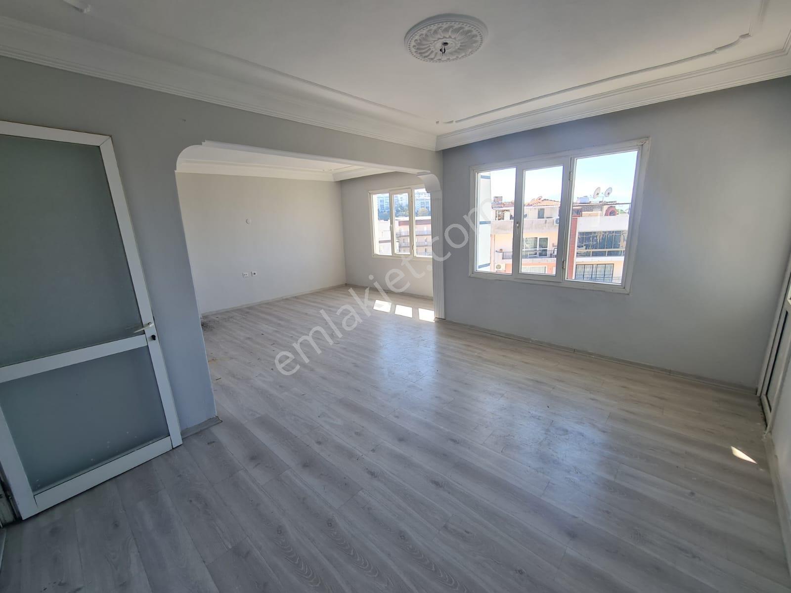 Deniz Manzaralı, Ayrı Mutfaklı, Havuzlu 2+1 Denize 650 Mt - Görsel 6