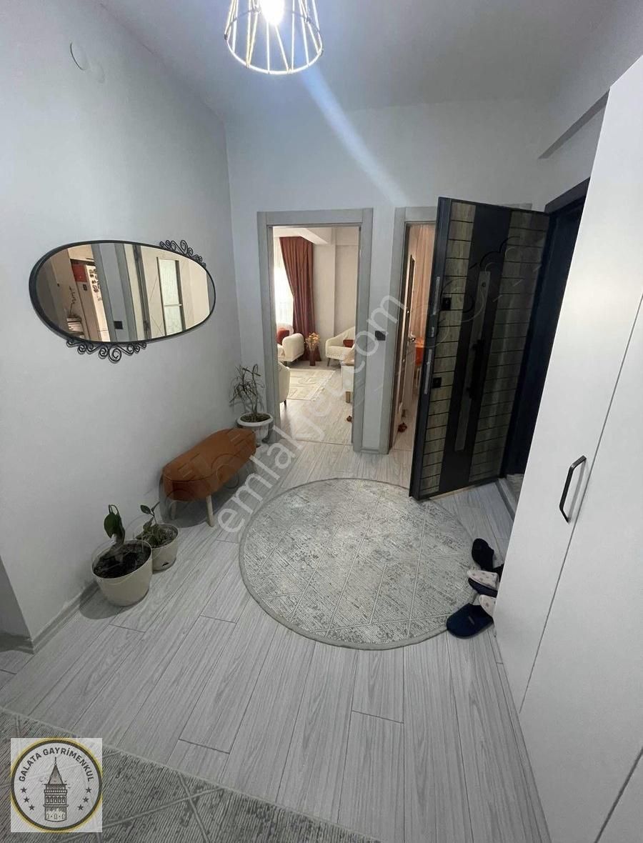 Cumhuriyet Mahallesinde 3+1 Kapalı Mutfak Yeni Daire - Görsel 10