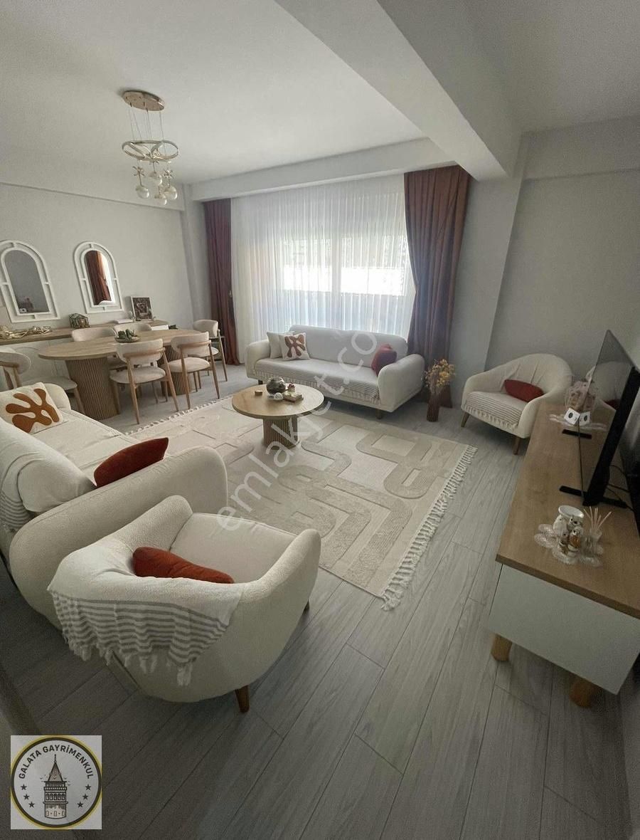 Cumhuriyet Mahallesinde 3+1 Kapalı Mutfak Yeni Daire - Görsel 3