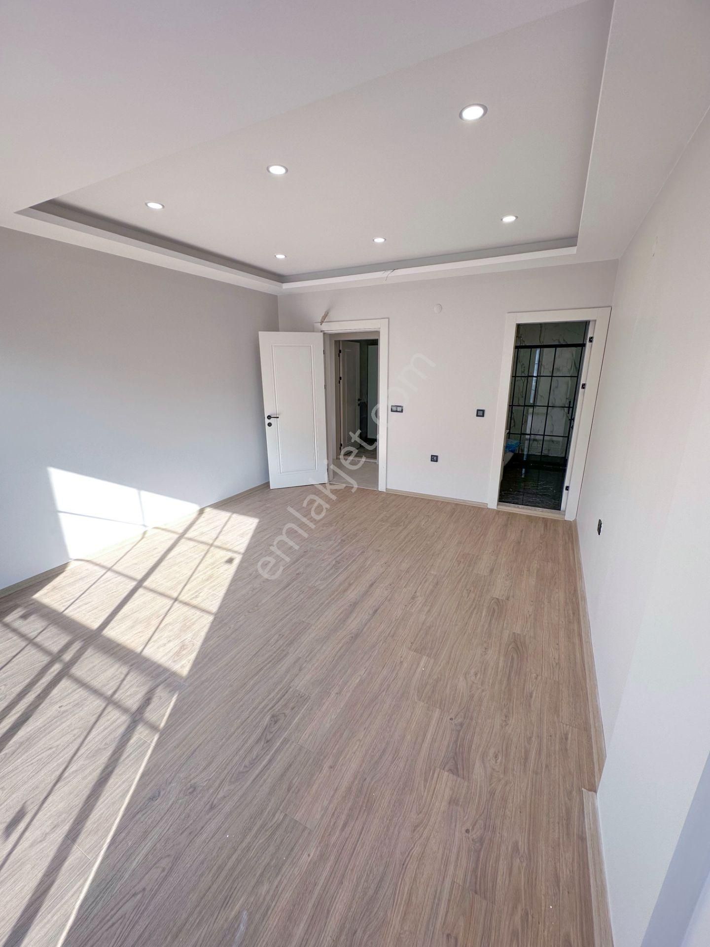 Mert Uçar'dan Satılık Menderes'te Sıfır 4+1 Köşe Konumlu Villa - Görsel 20