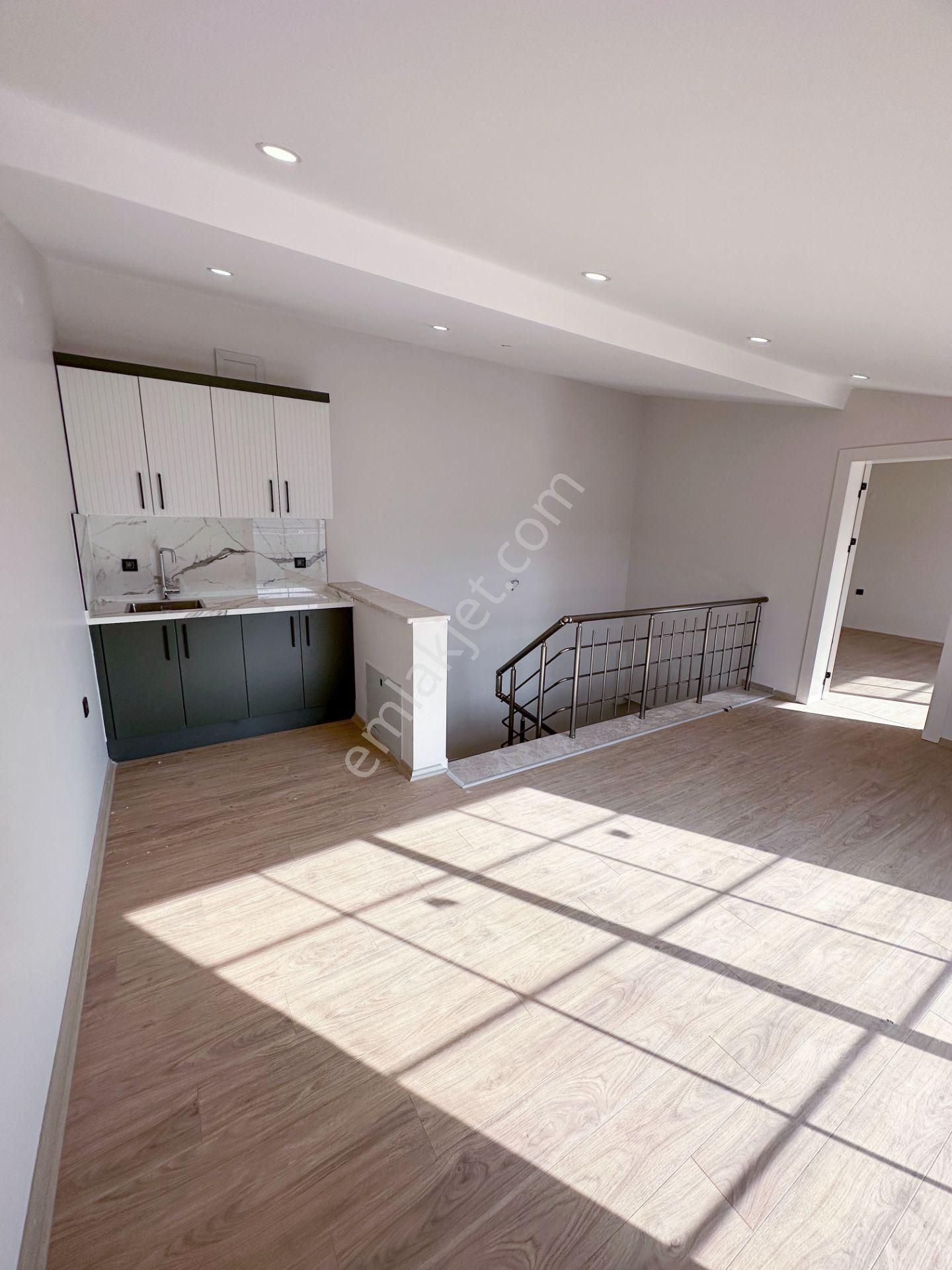 Mert Uçar'dan Satılık Menderes'te Sıfır 4+1 Köşe Konumlu Villa - Görsel 28