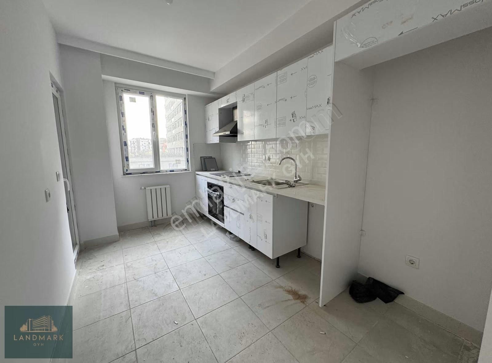Site Yetkili Ofisi Landmark'tan Kiralık Ebeveyn Banyolu 2+1 - Görsel 27