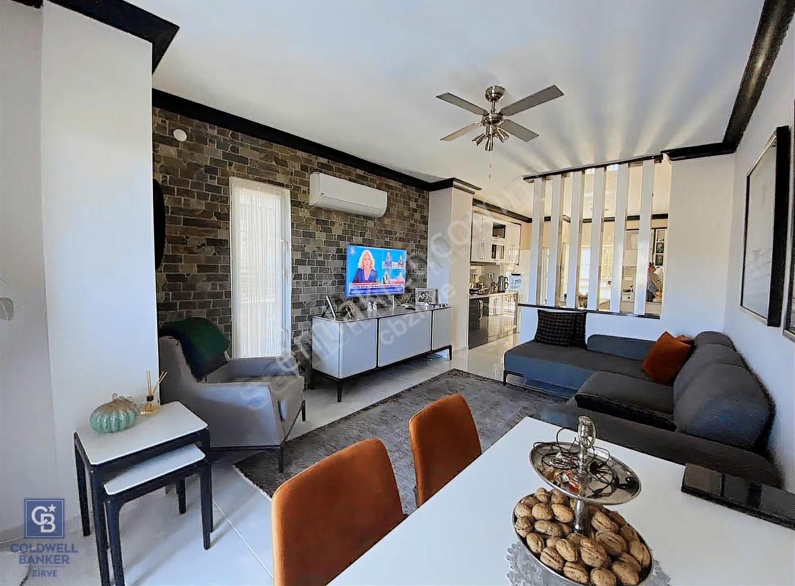 Akbükün Kalbinde,üç Manzarayı Bir Arada Sunan 2+1 Satılık Daire - Görsel 18