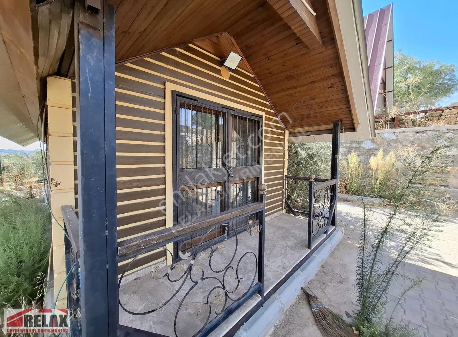 Seferihisar Kavakdere'de 296 M2 Etrafı Çevrili İçinde Evi Olan - Görsel 2