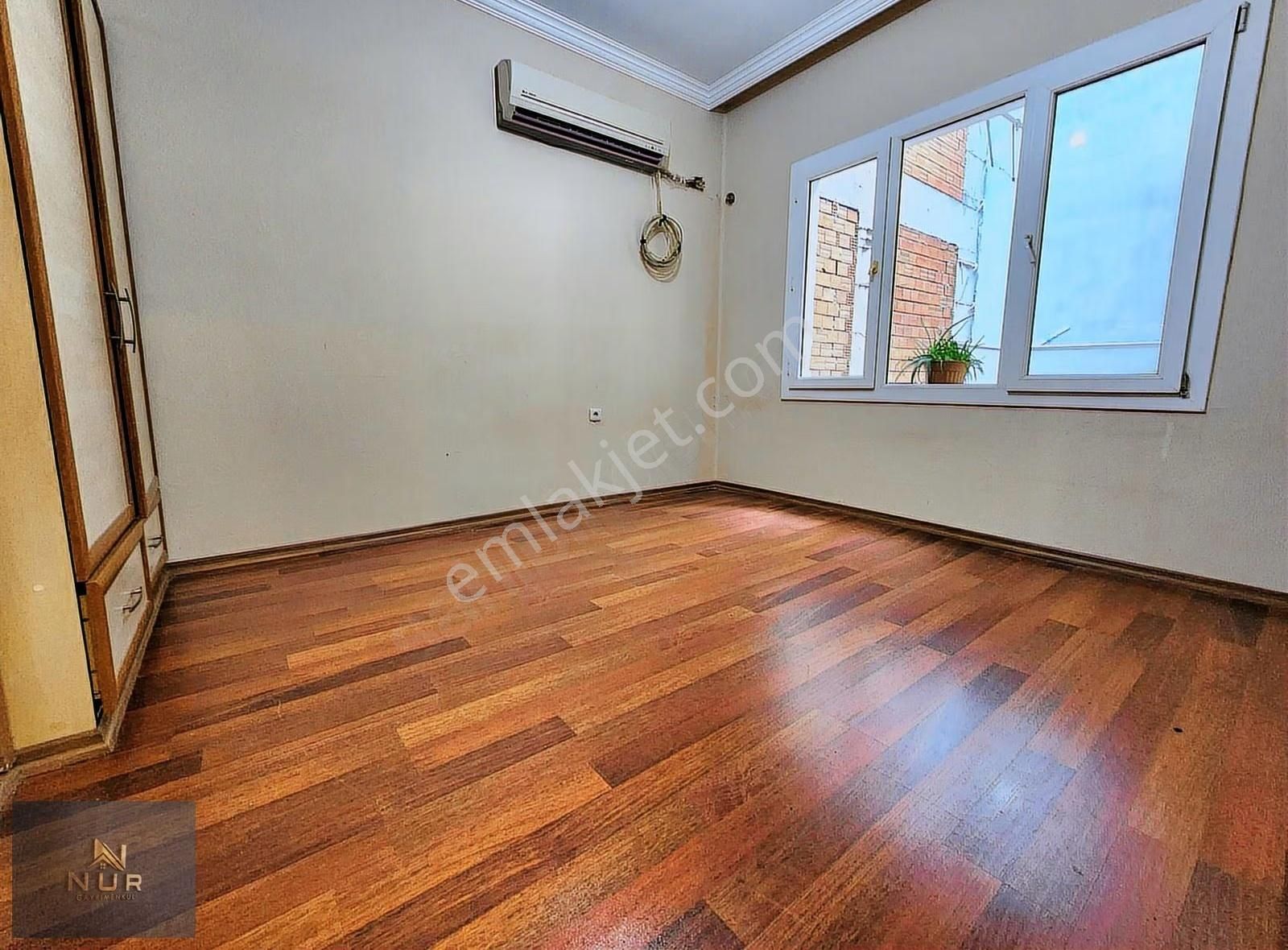 Bayraklı İzban Düzlüğü 3+1 Arakat Satılık Daire - Görsel 3