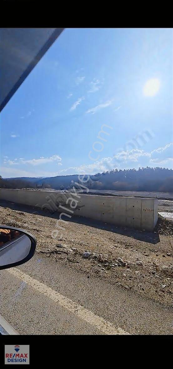 Remax Desıgn Bolu Mengen'de 3641m2 Satılık Tarla - Görsel 2