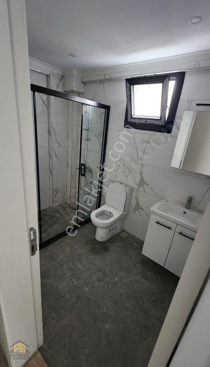 Fethiye Gayrimenkulden Sahile 50 Mt Sıfır Yapı Asansörlü Satılık - Görsel 5