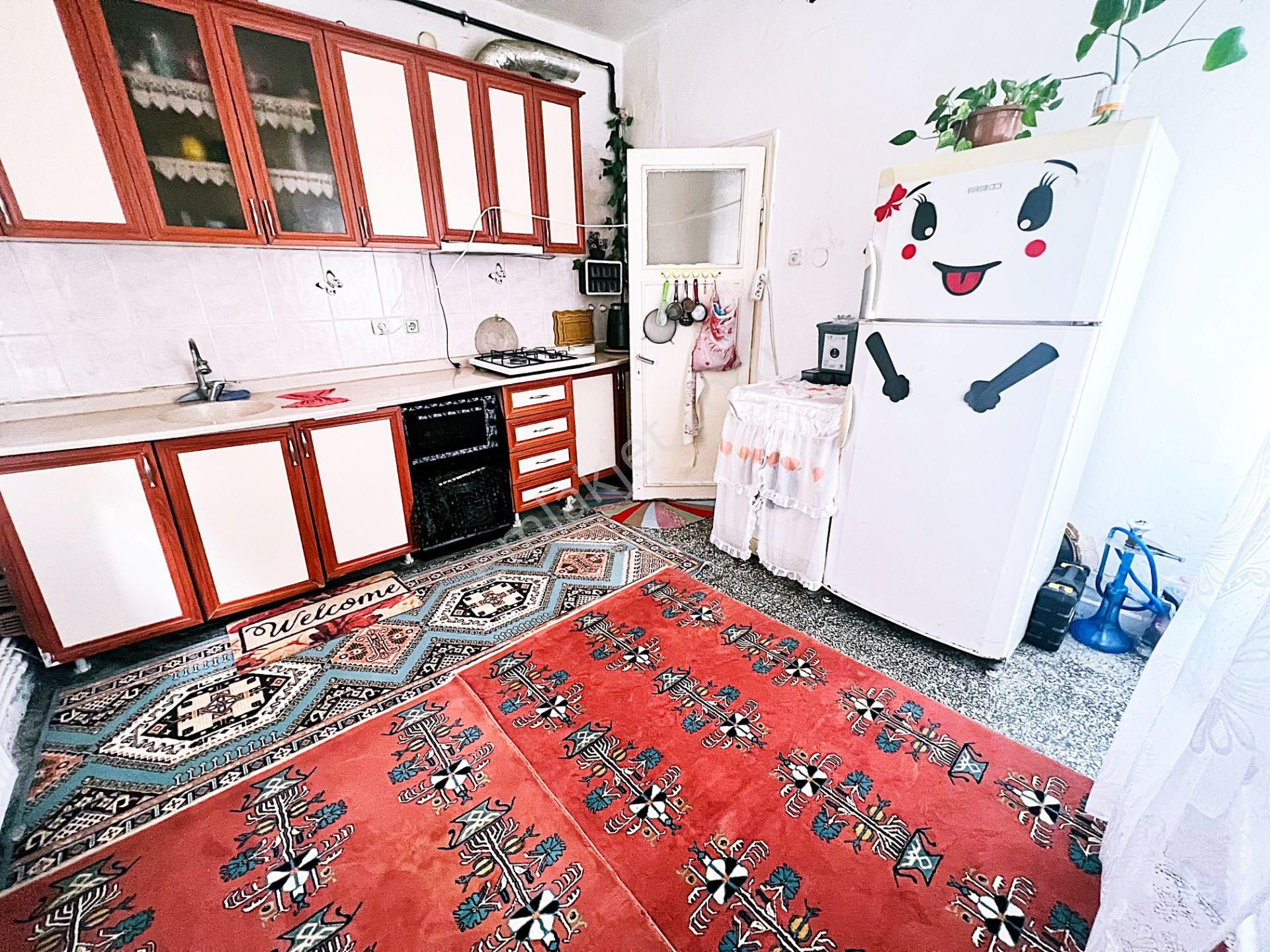 Cihandan Karşıyaka Mah Şehit Hakan Parlak Cadde Ve Selçuklu Cadde Yakını 3+1 Satlık Daire - Görsel 3