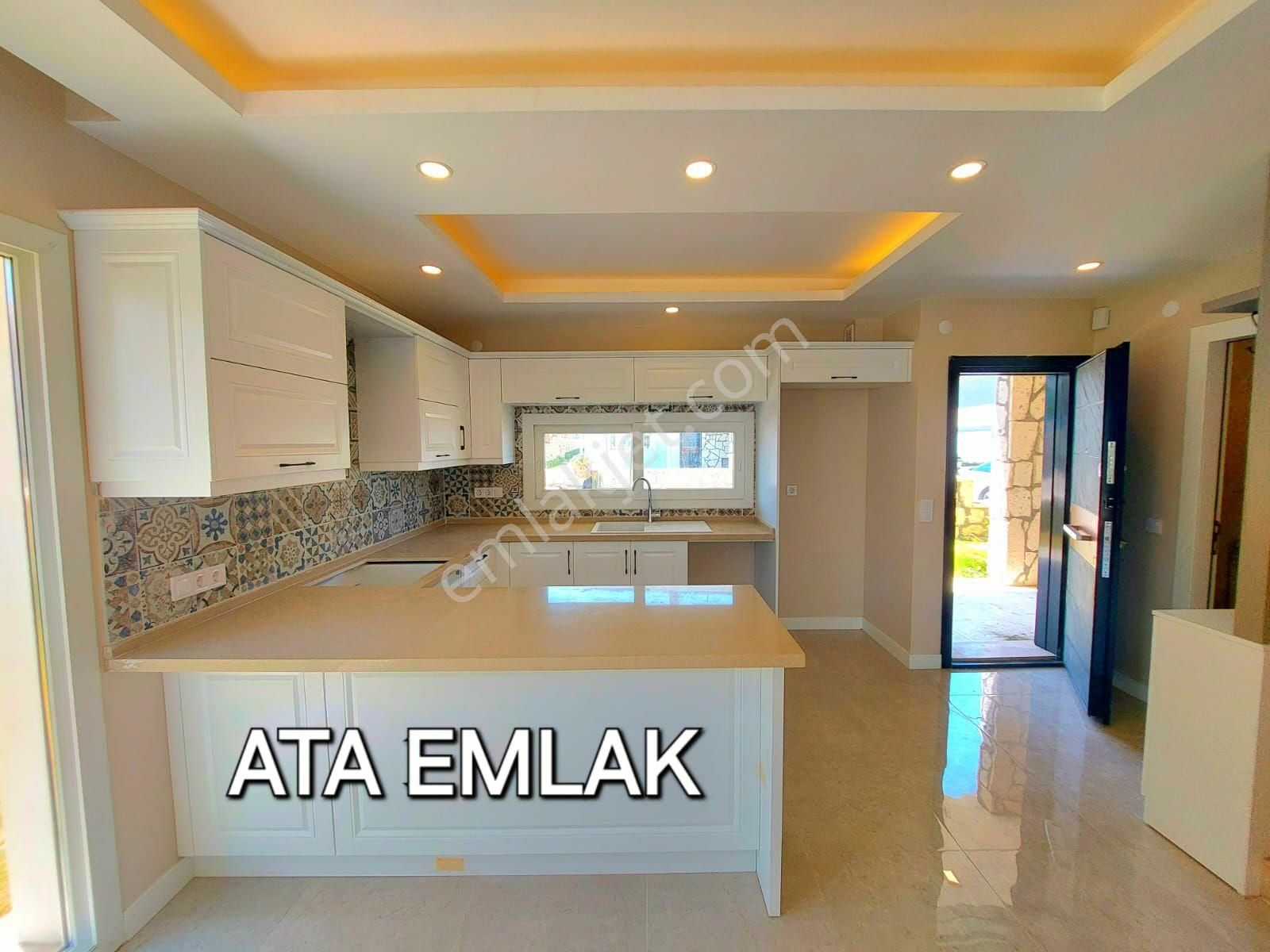 Kuşadasında Açık Ve Kapalı Yüzme Havuzlu Sitede 3+1 Sıfır Villa - Görsel 5