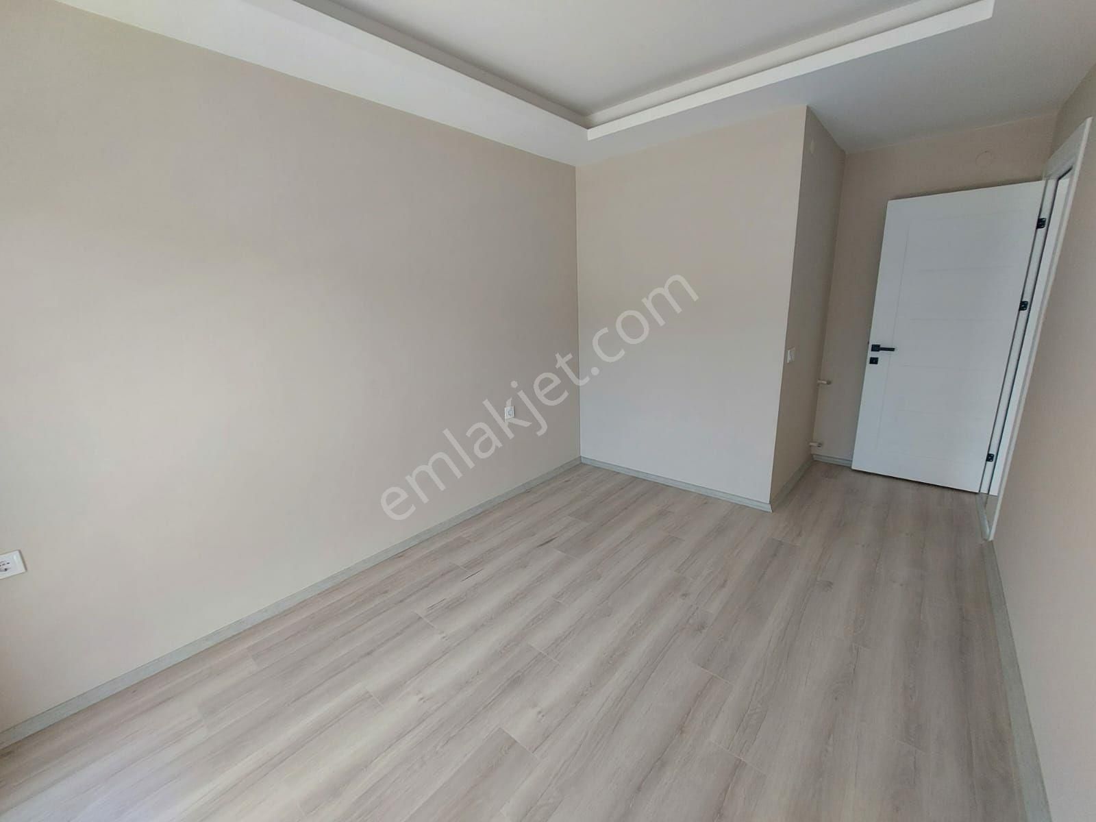 Kuşadasında Açık Ve Kapalı Yüzme Havuzlu Sitede 3+1 Sıfır Villa - Görsel 7
