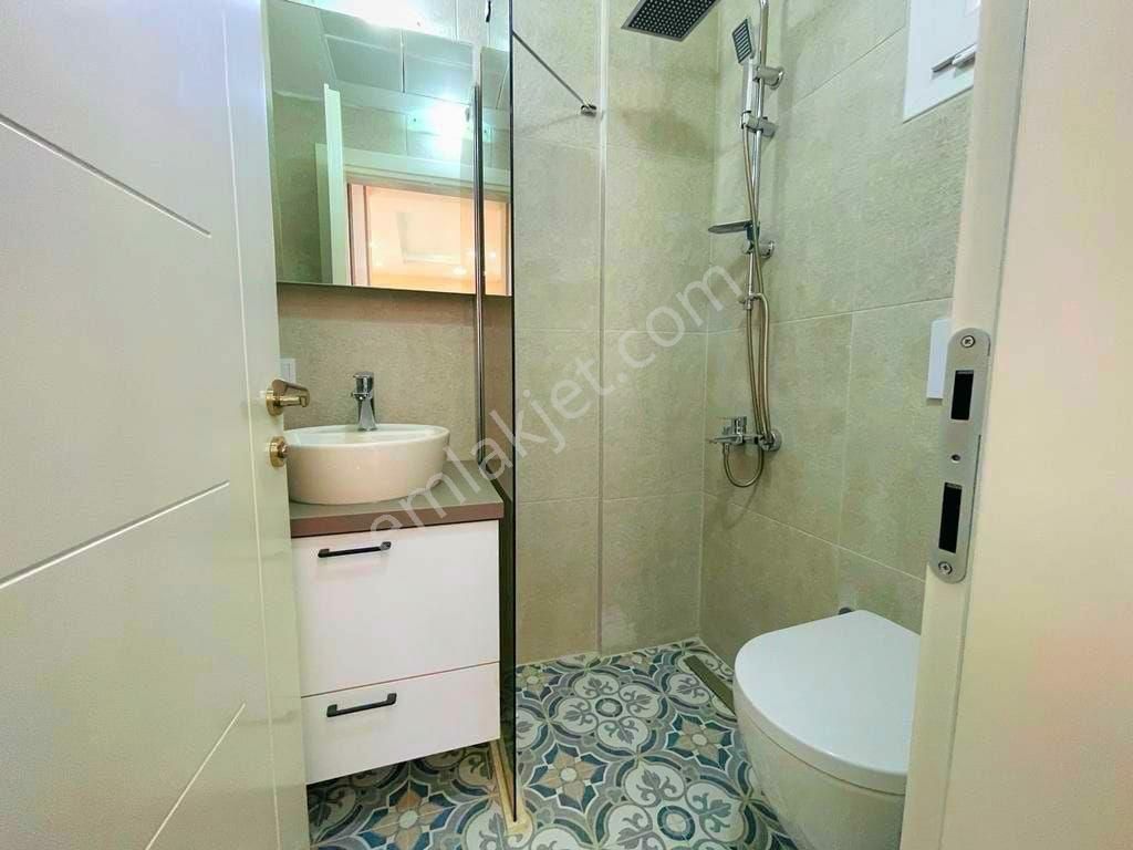 Kuşadasında Açık Ve Kapalı Yüzme Havuzlu Sitede 3+1 Sıfır Villa - Görsel 14