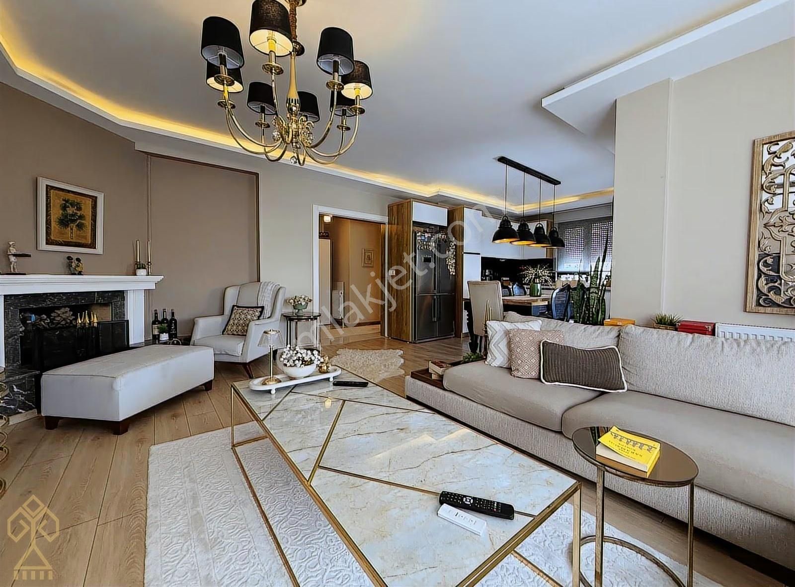 Cennetayağında Şömineli Lüks Bahçeli Satılık Villa - Görsel 2