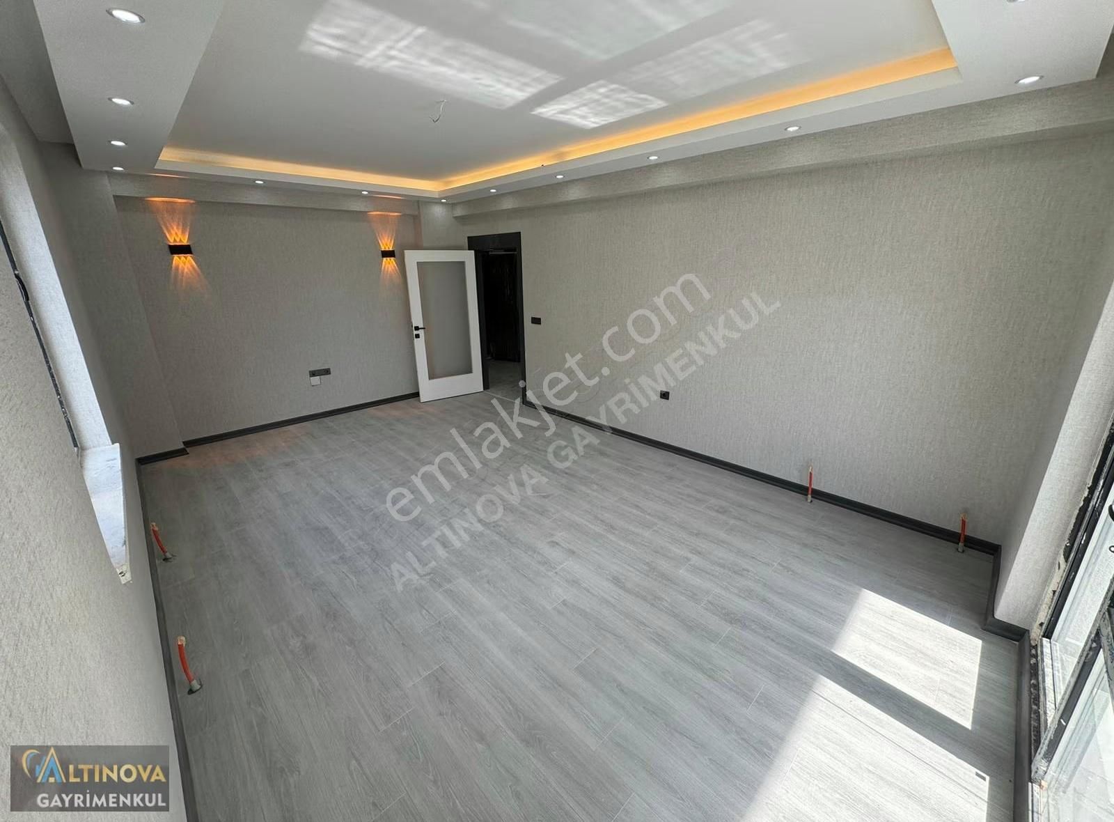 Yeni Bina Masrafsız Teras Balkonlu 3+1 130 M2 Dairee - Görsel 30