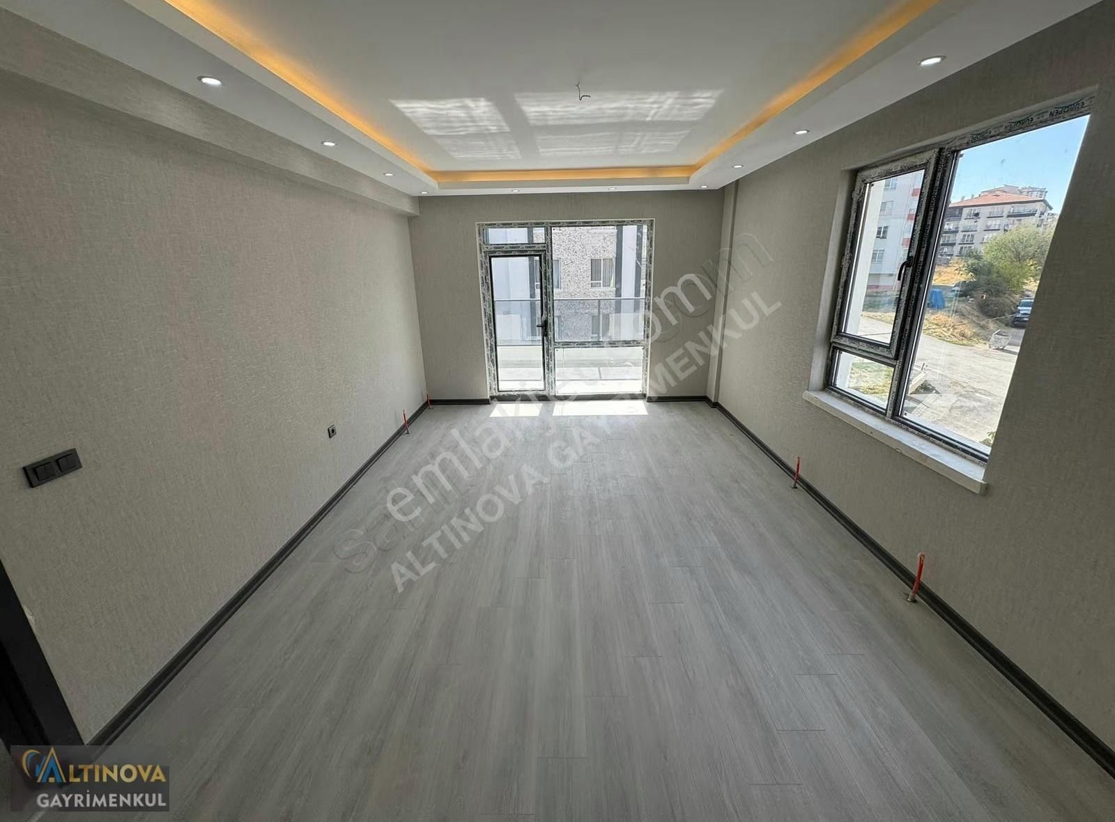 Yeni Bina Masrafsız Teras Balkonlu 3+1 130 M2 Dairee - Görsel 8
