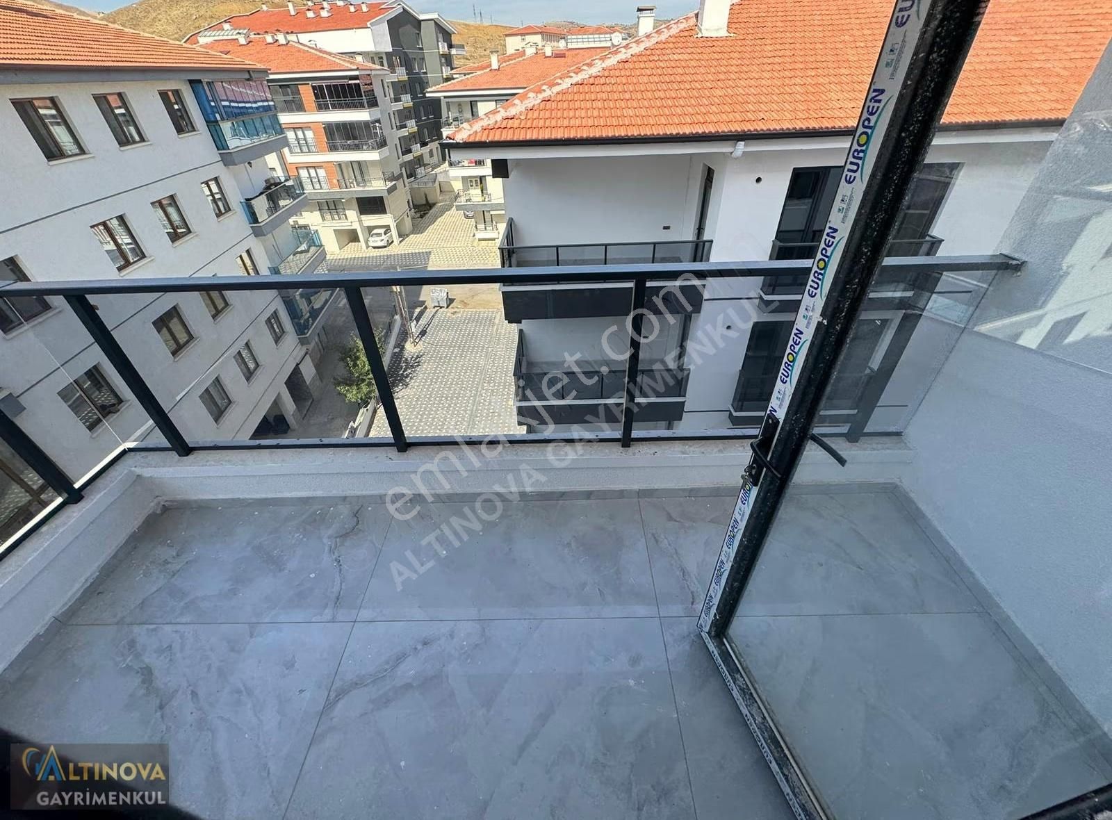 Yeni Bina Masrafsız Teras Balkonlu 3+1 130 M2 Dairee - Görsel 7