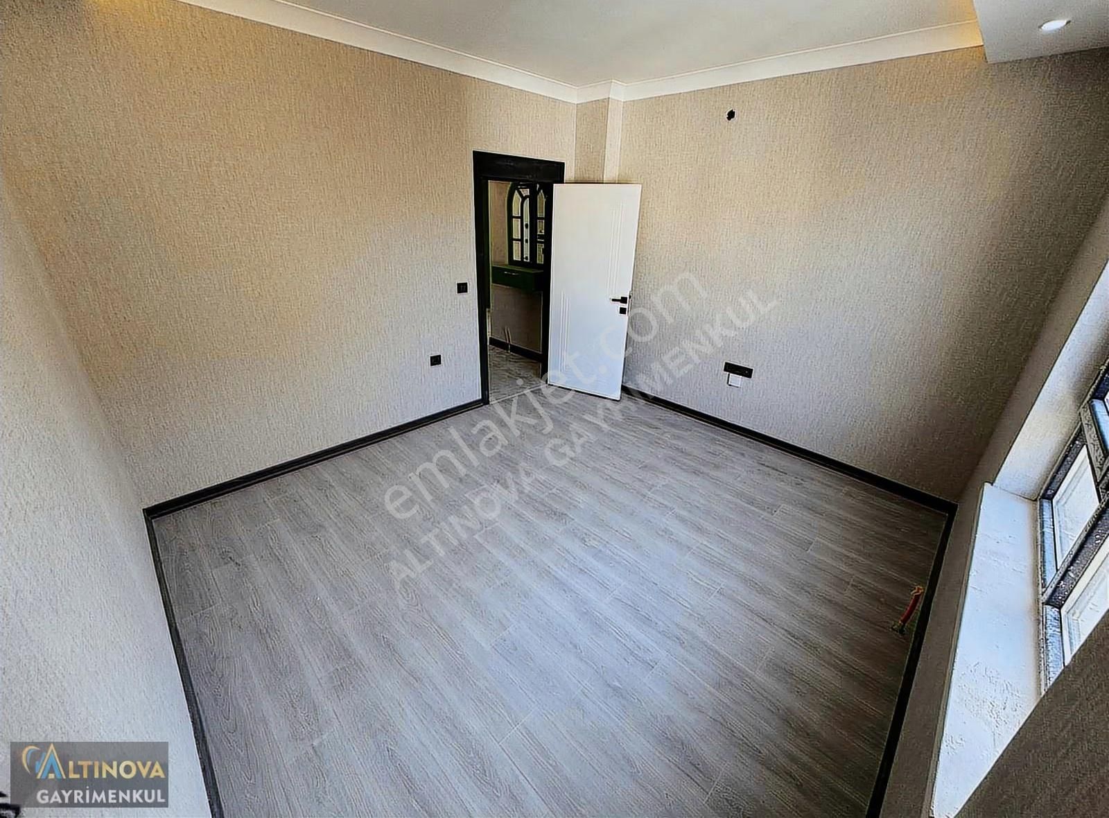 Yeni Bina Masrafsız Teras Balkonlu 3+1 130 M2 Dairee - Görsel 15