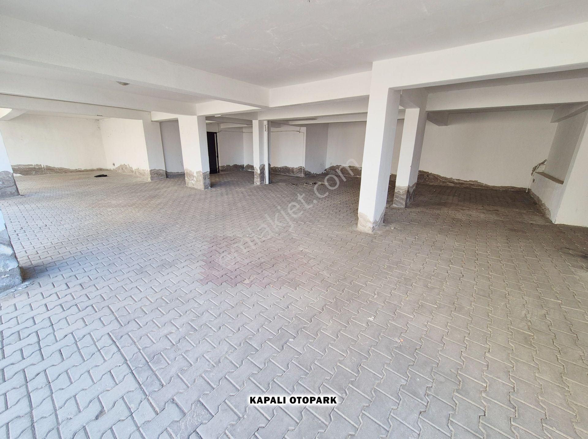 Cihandan Kaletepede Manzaralı Kapalı Otoparklı Boş Oturuma Hazır Kök Tapu - Görsel 32