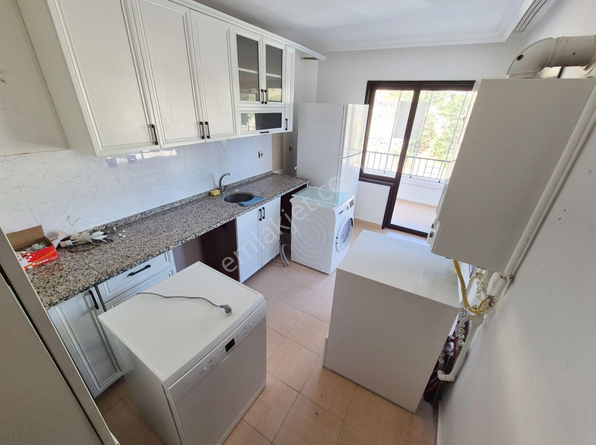 Cihandan Kaletepede Manzaralı Kapalı Otoparklı Boş Oturuma Hazır Kök Tapu - Görsel 5